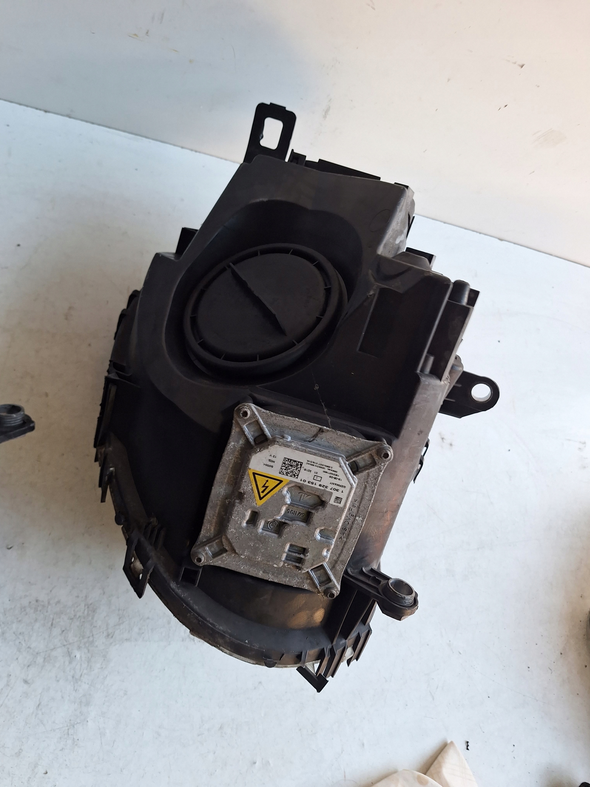 MINI COOPER S R56 06-10 light left XENON UK