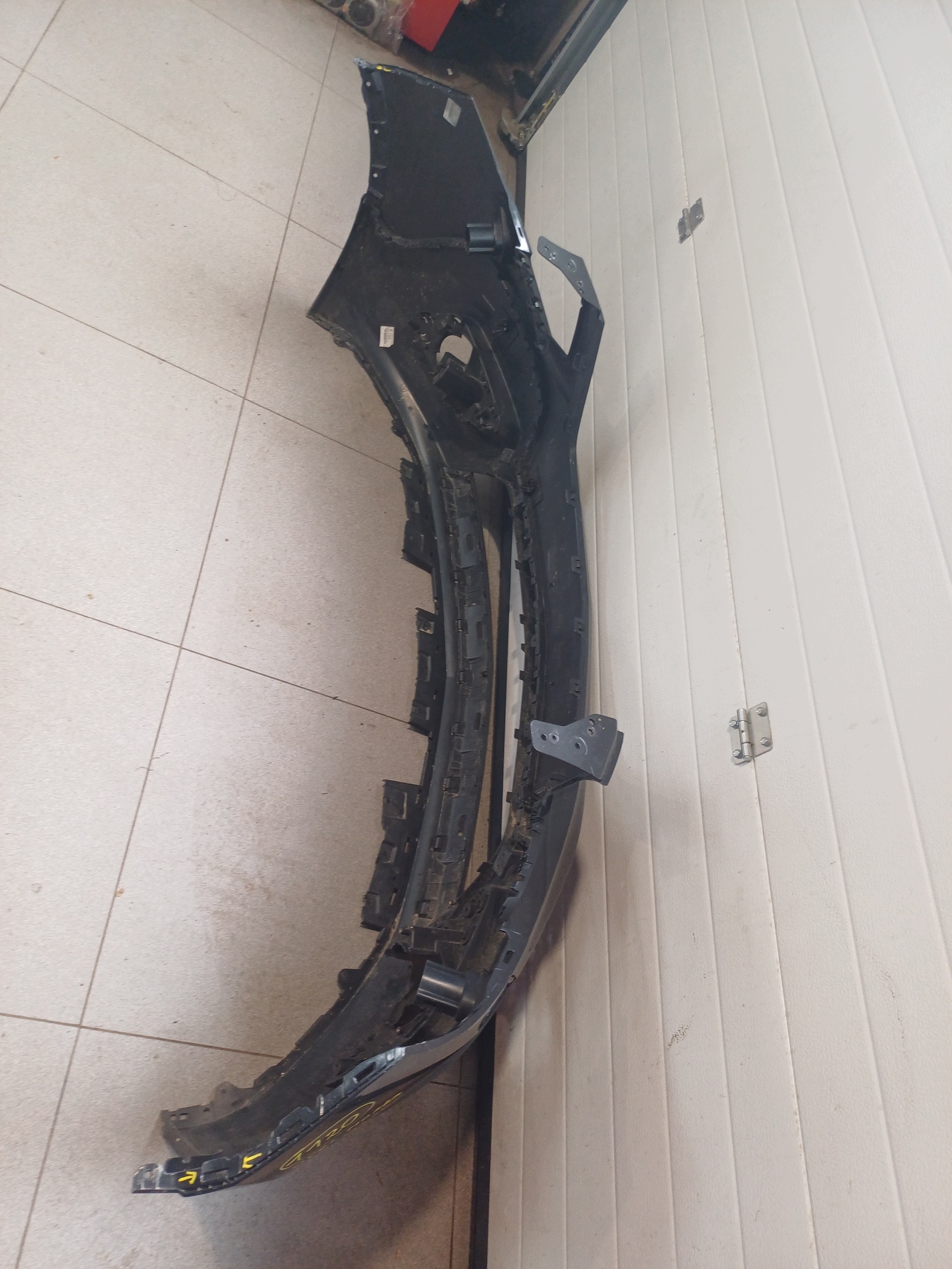 bumper front front OPEL MOKKA 4 X PDC 95122388