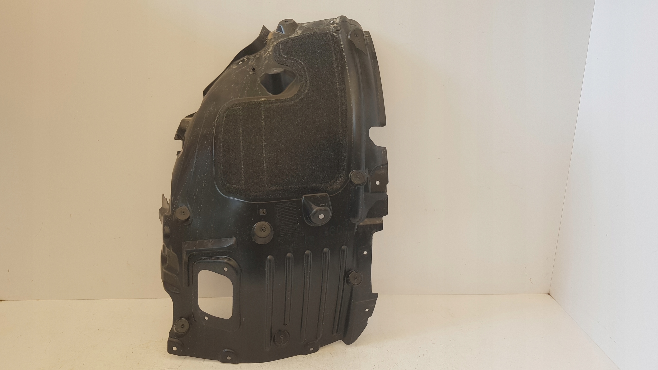 подкрылки переднее левое BMW 5 G60 G61 9621235
