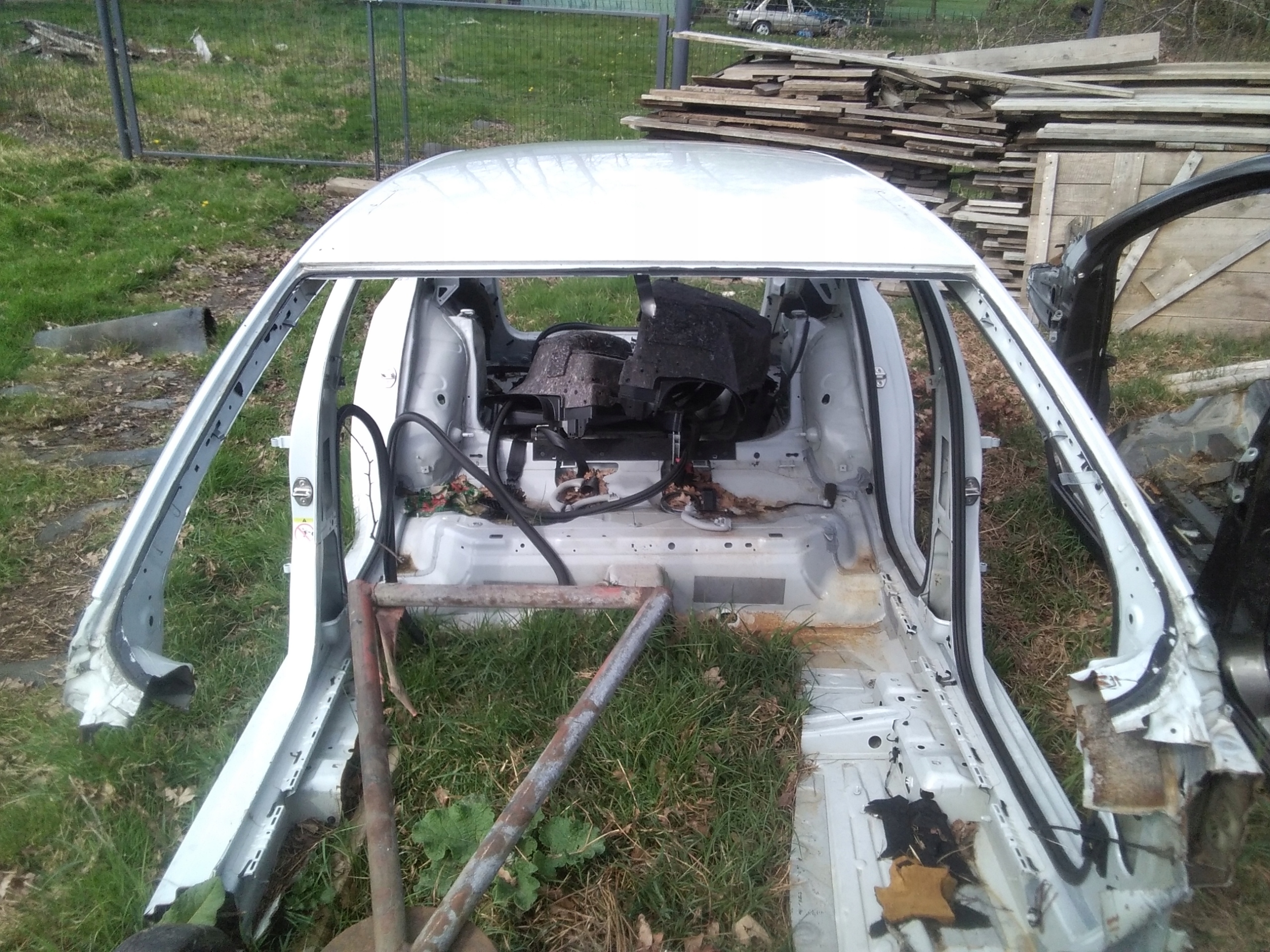 Octavia III kombi dach pod relingi LS9R