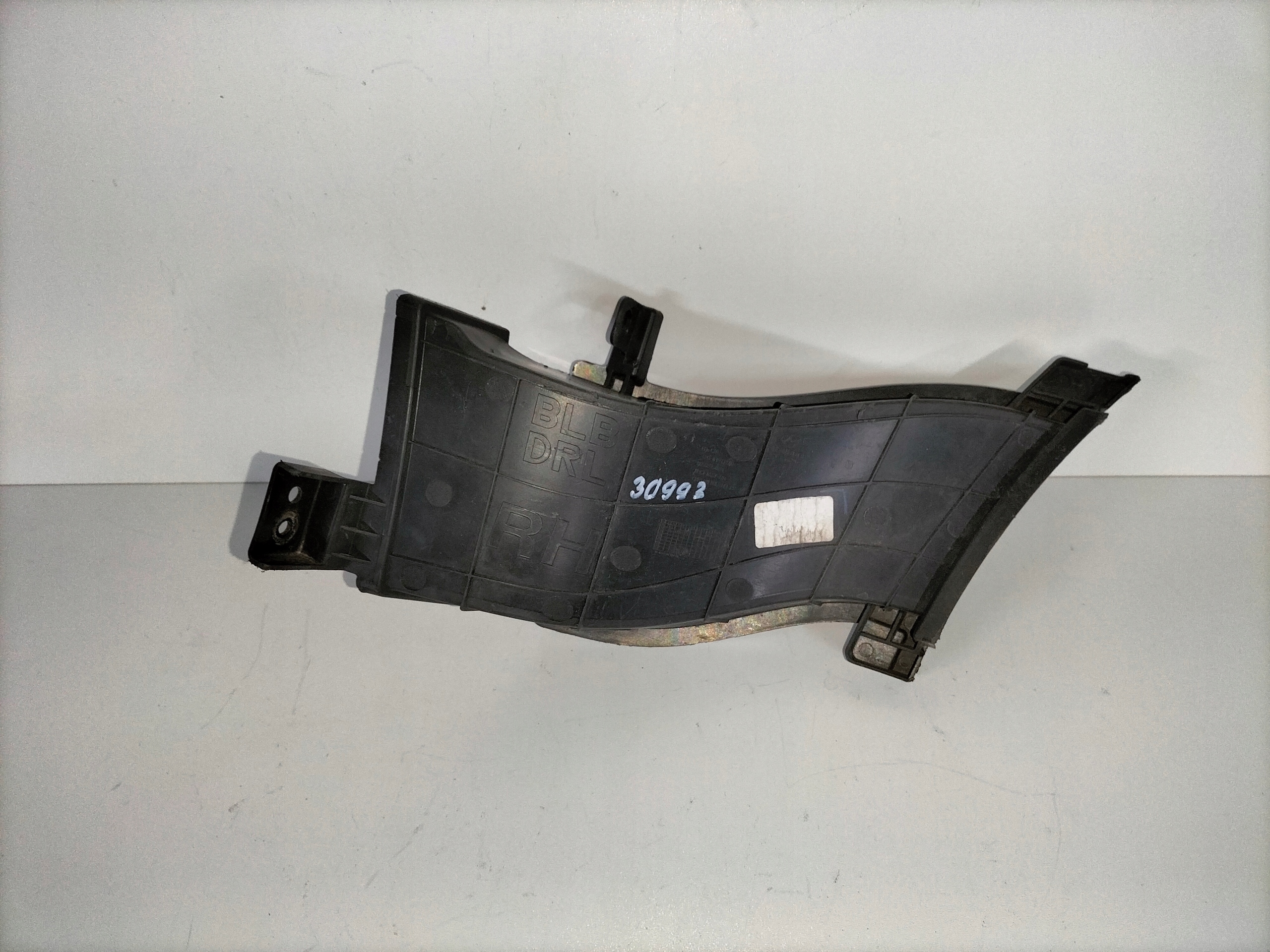 bumper bracket front right air duct air line HYUNDAI I30 III 17