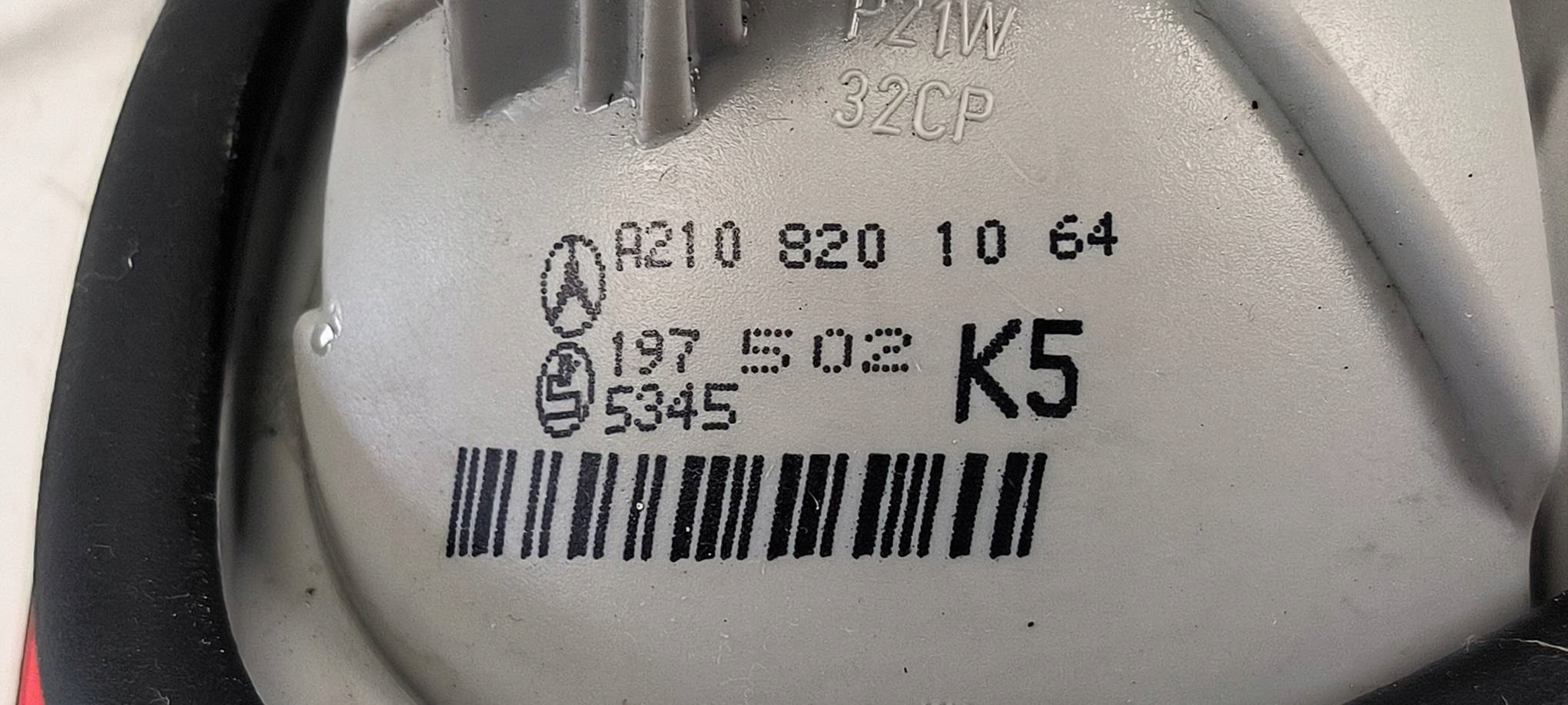 light right rear part A2108201064 MERCEDES W210