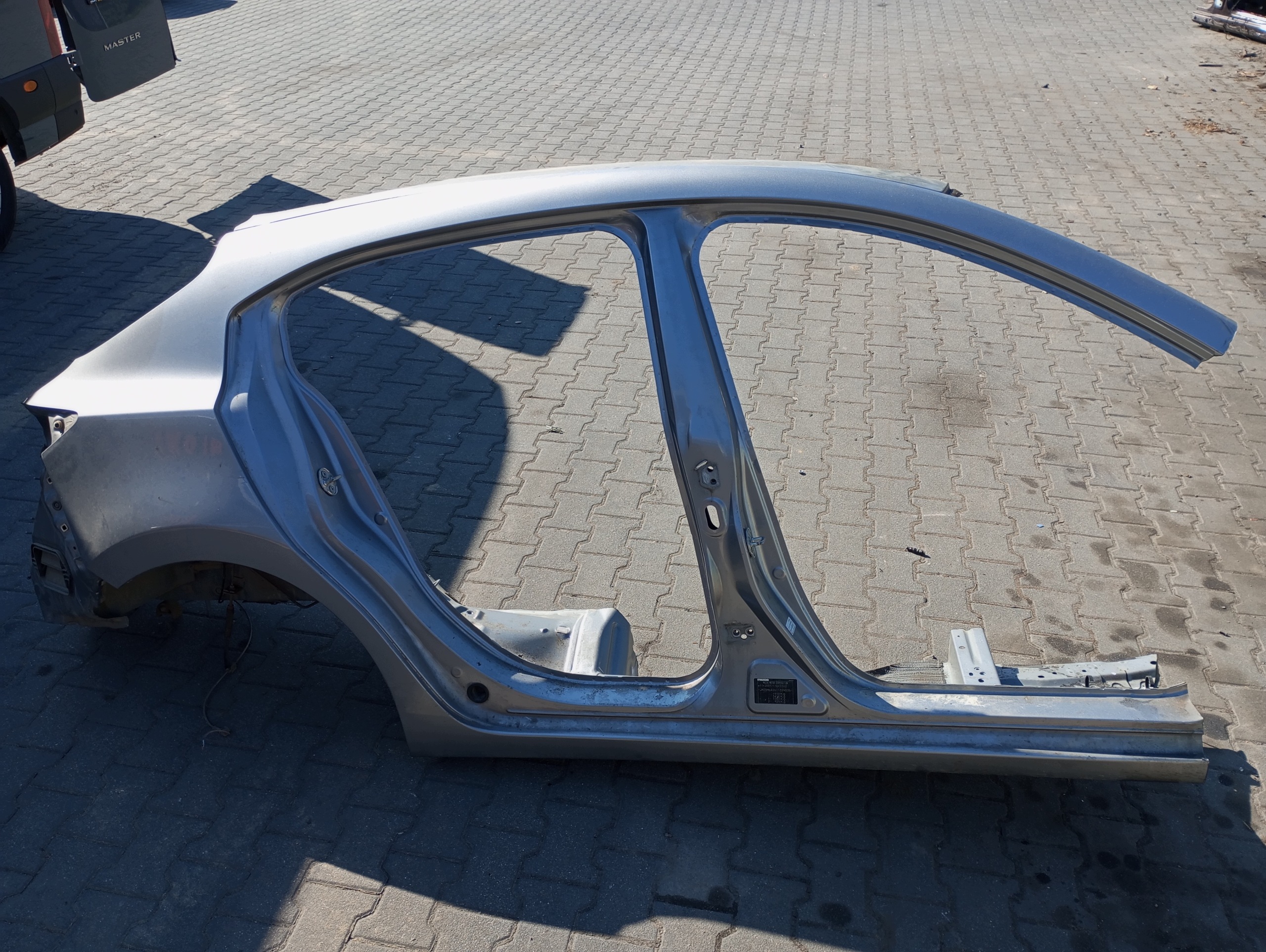 quarter right rear BOK CALY MAZDA 3 BM