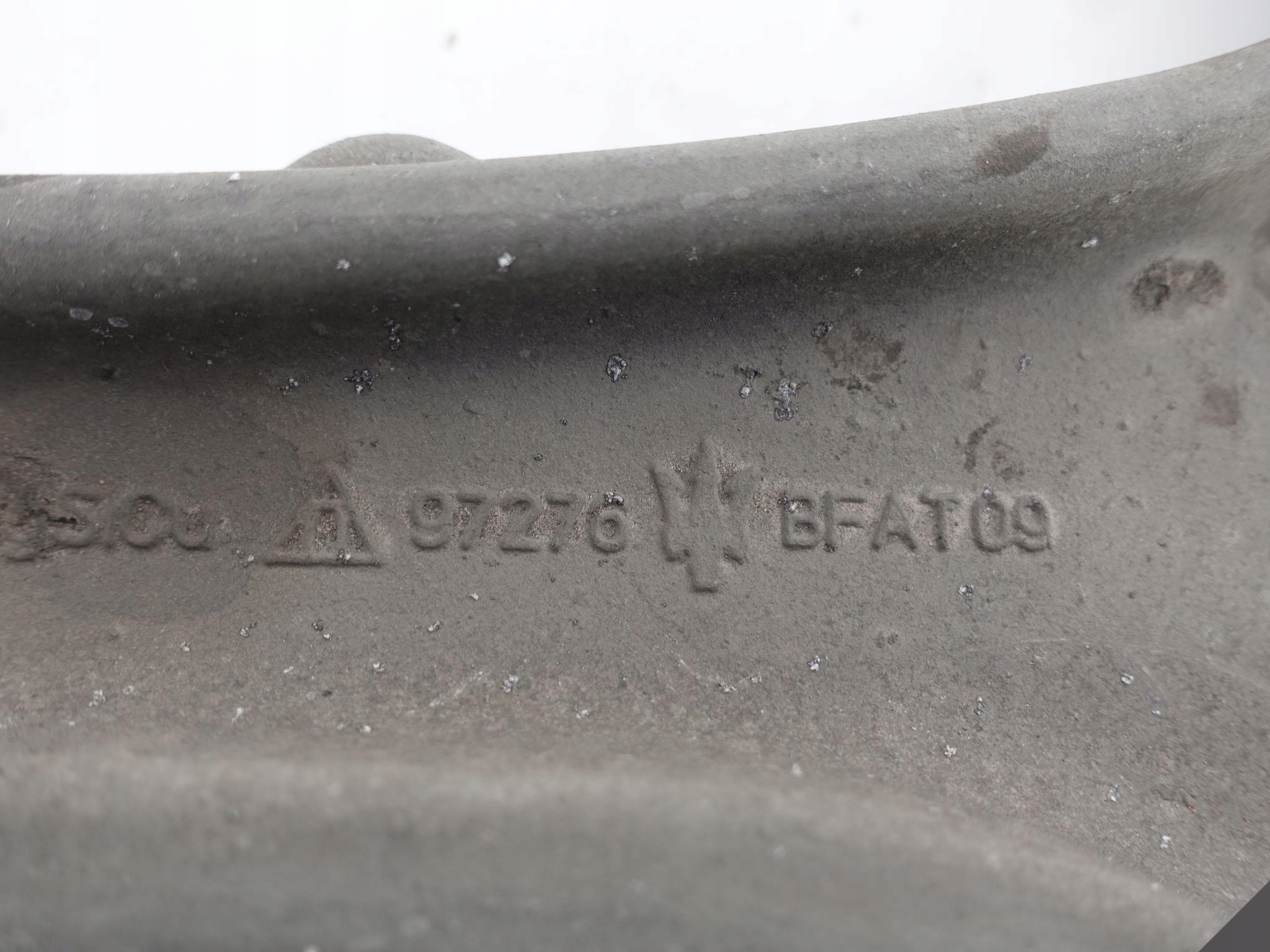 MASERATI GHIBLI M157 arm left front lower *damaged!*