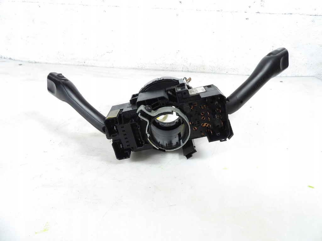 VW GOLF 4 IV 1.6B Commodo essuie glace 8L0953513