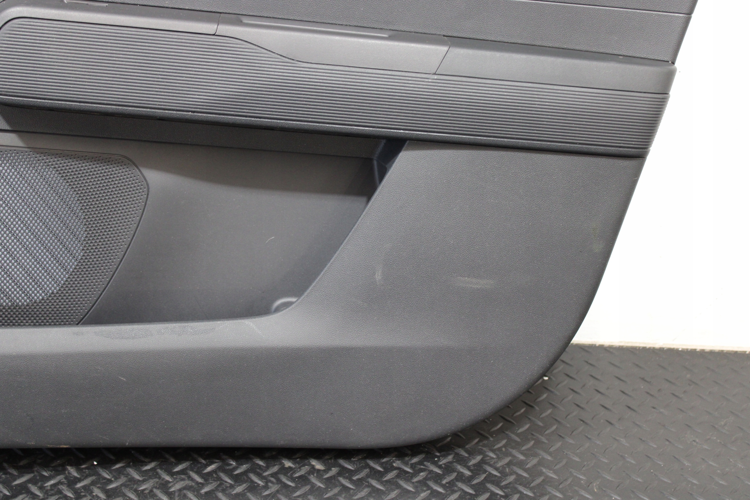 upholstery side door right front FORD TRANSIT COURIER MK2 2024