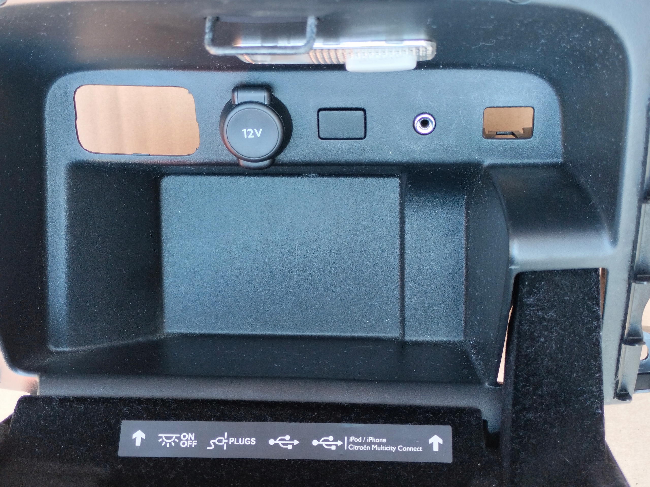 CITROEN C4 PICASSO II SCHOWEK KONSOLI Numer katalogowy części 1162820XZD