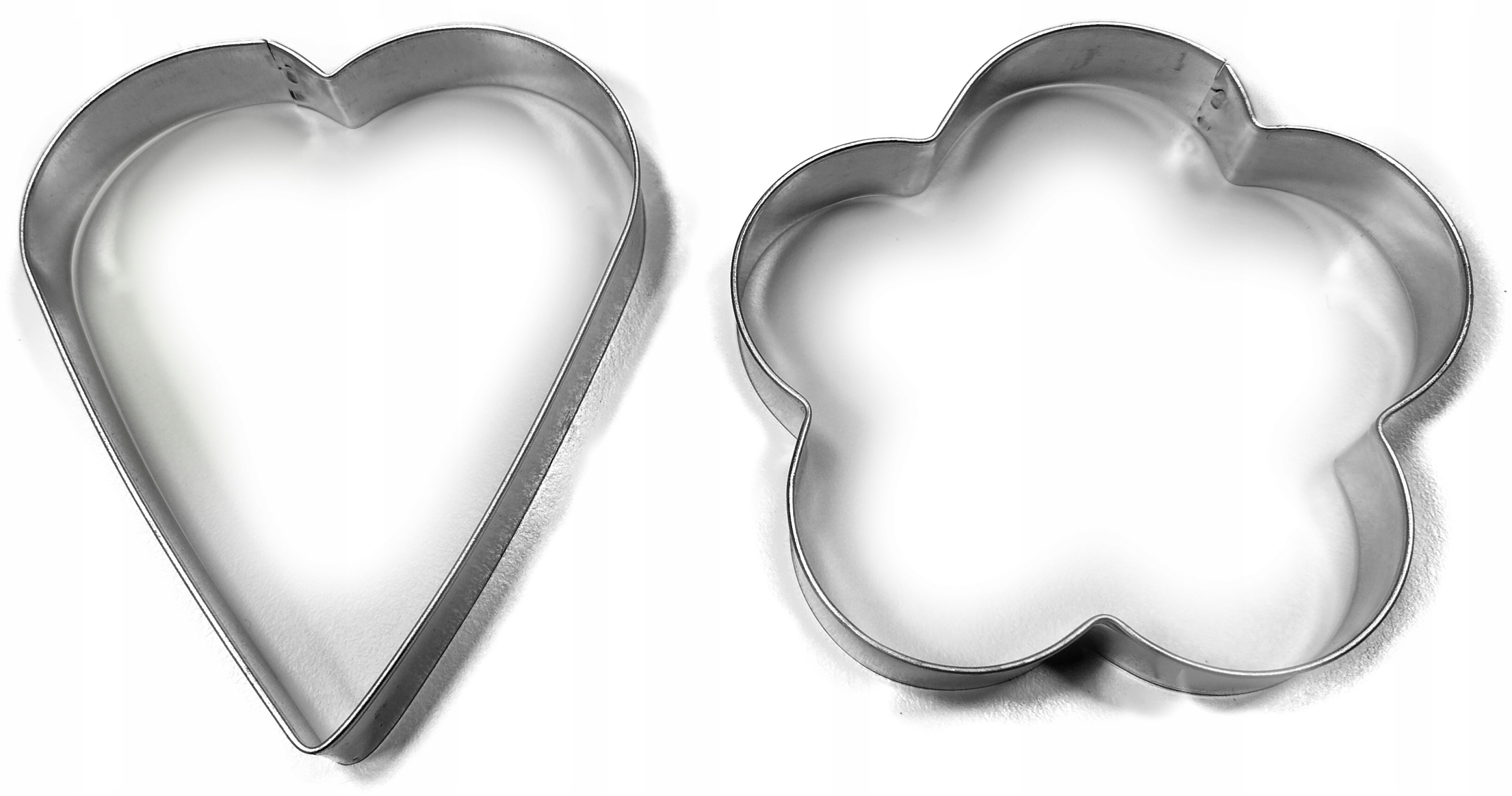 

Wykrawacze foremki do ciastek 2szt XL serce kwiat