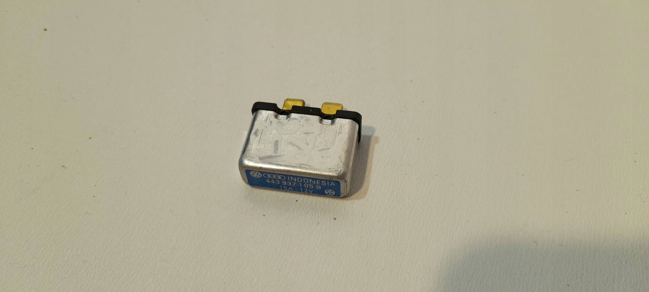 Audi VW VAG relay 443937105B (P288)