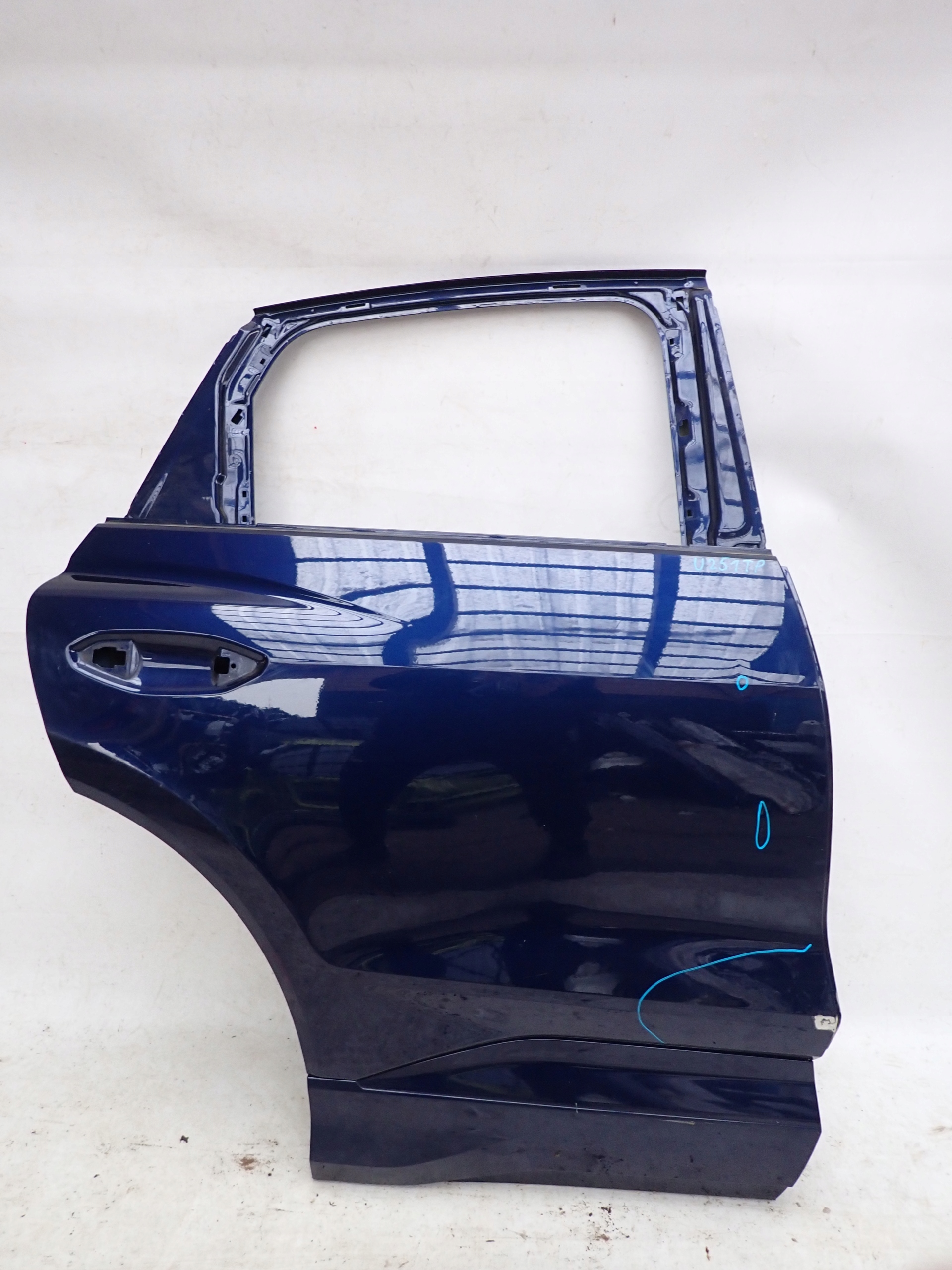 AUDI Q4 SPORTBACK 89E E-TRON 21- door rear part rear. right