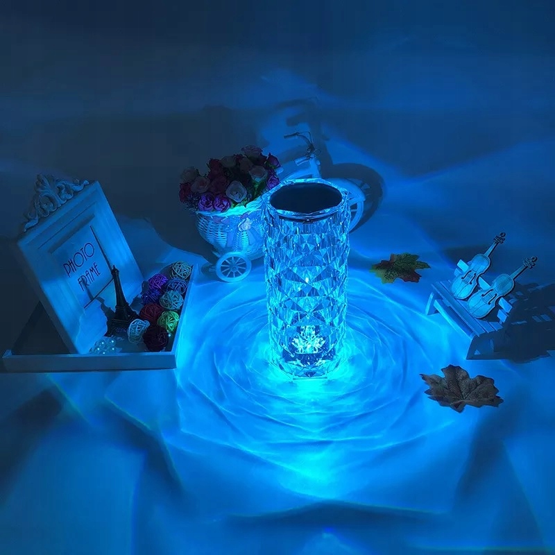 LAMPKA NOCNA RÓŻA PROJEKTOR RZUTNIK RÓŻY LED DO SYPIALNI NA BIURKO PREZENT Długość/wysokość 21.5 cm