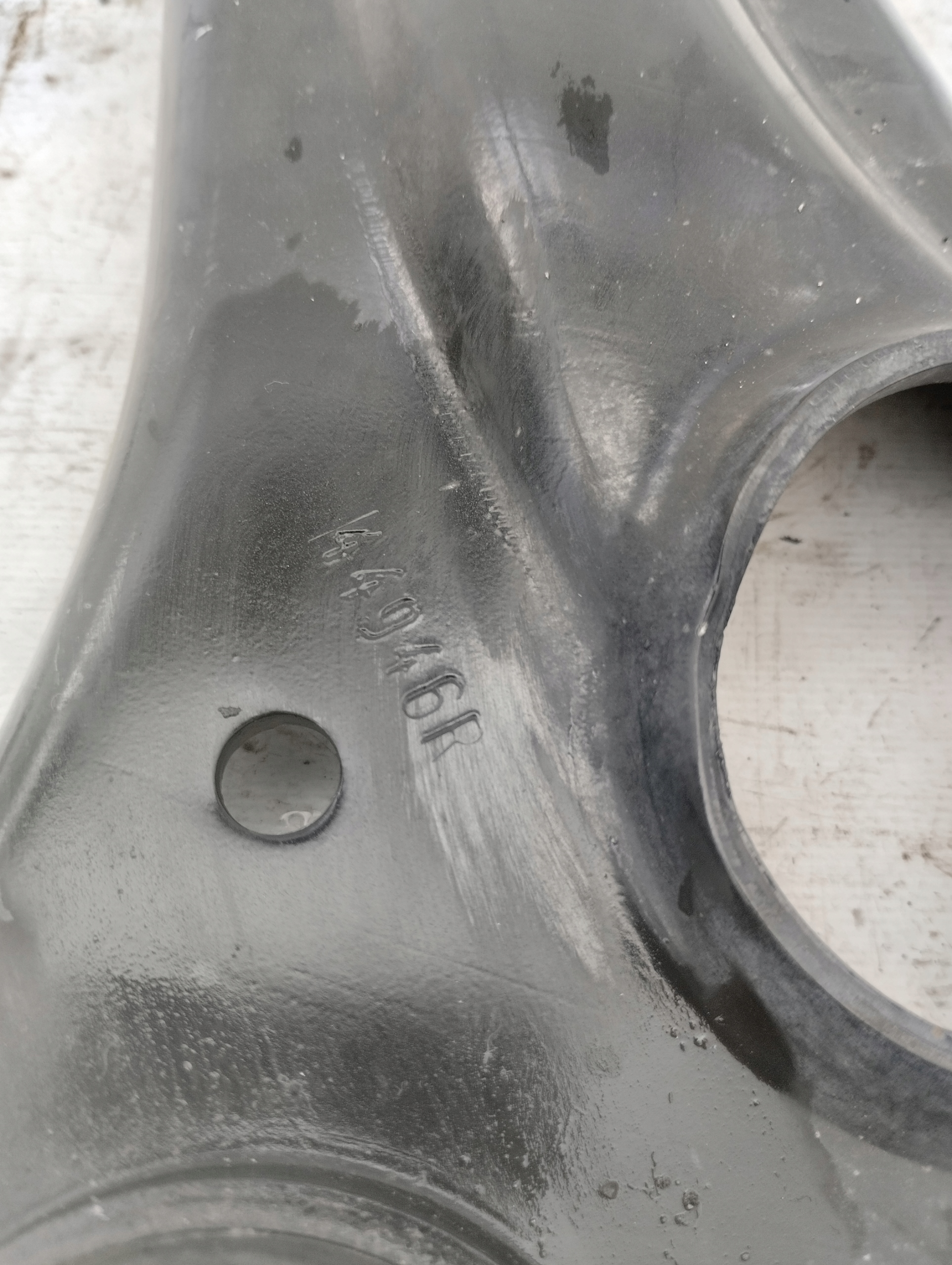 RENAULT CLIO V 5 arm left