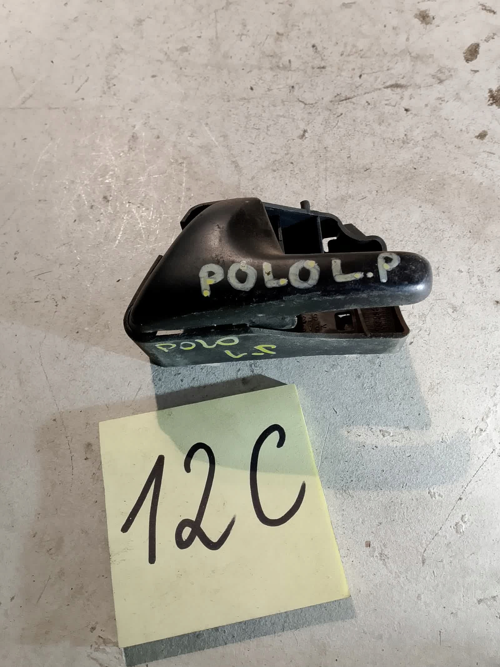 VOLKSWAGEN POLO III 6N0837225A KLAMKA WEWNĘTRZNA LEWY PRZÓD