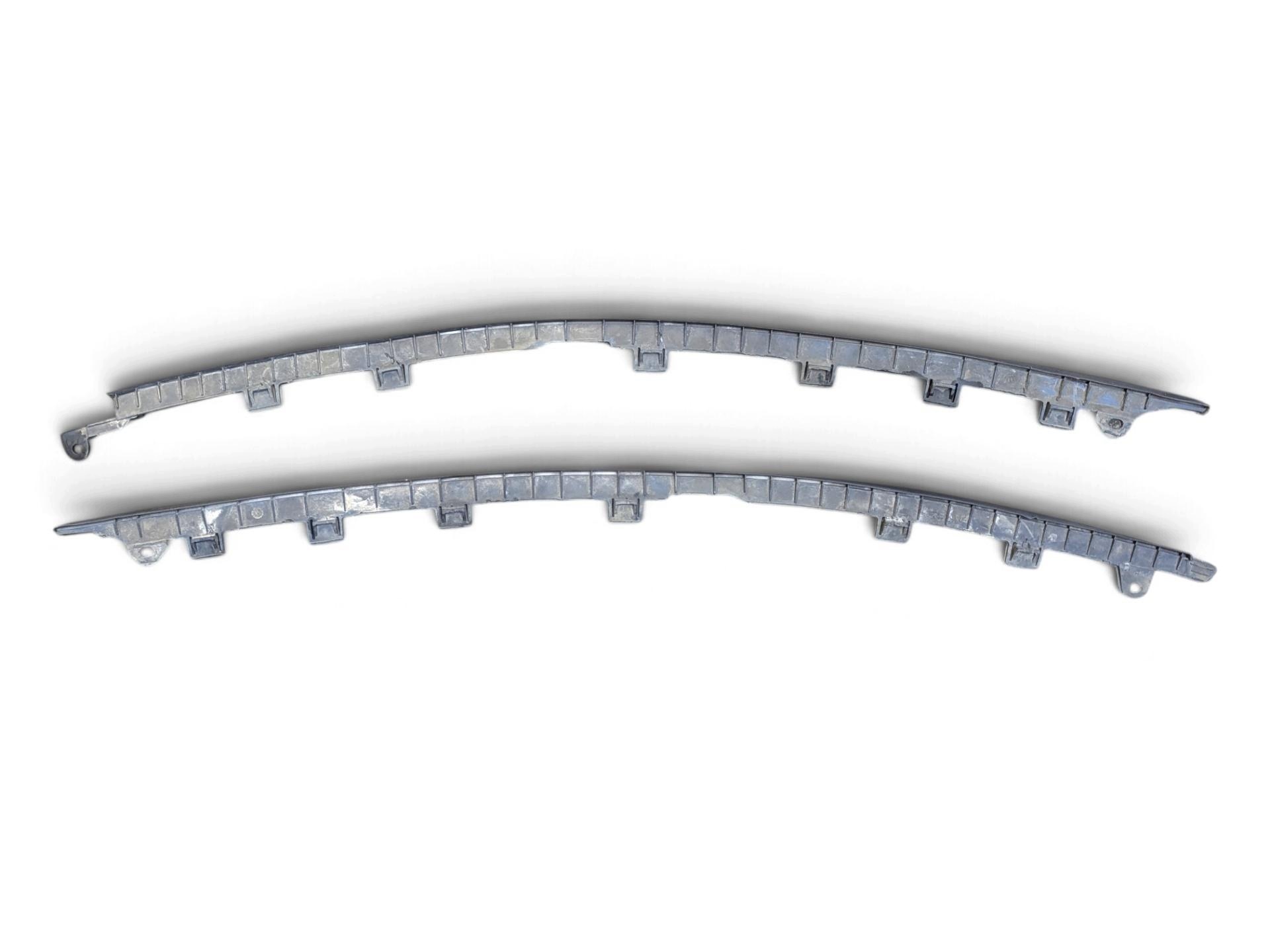 spoiler of a bumper front Opel Insignia A 2010 13238291