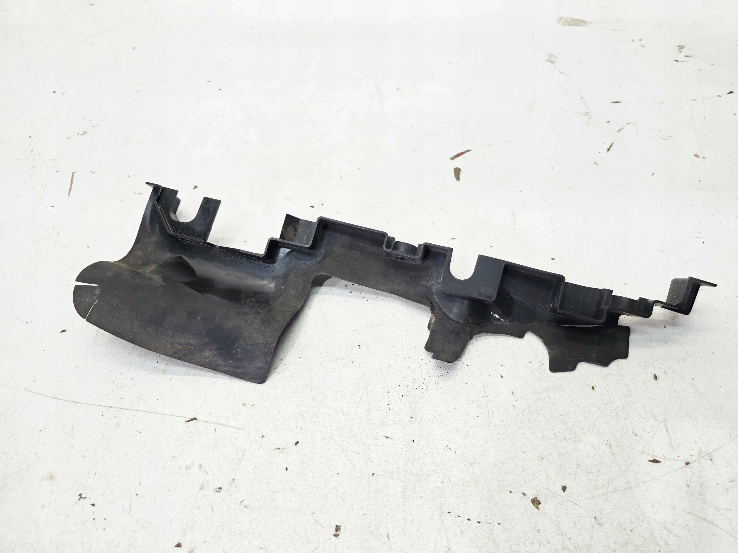 luftansaugkanal links AUDI A4 B7 8E0121283AD
