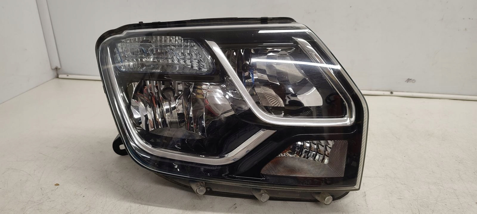 light front front right Dacia Duster 1,2 TCE