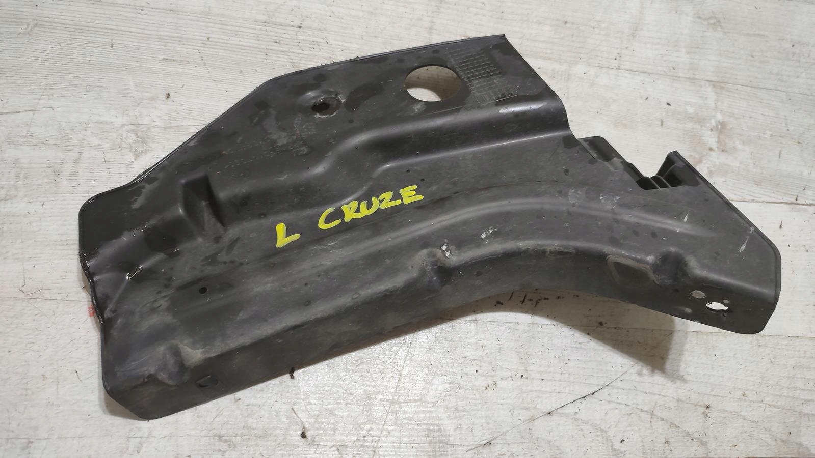 cover chassis left 1.8 B Chevrolet Cruze