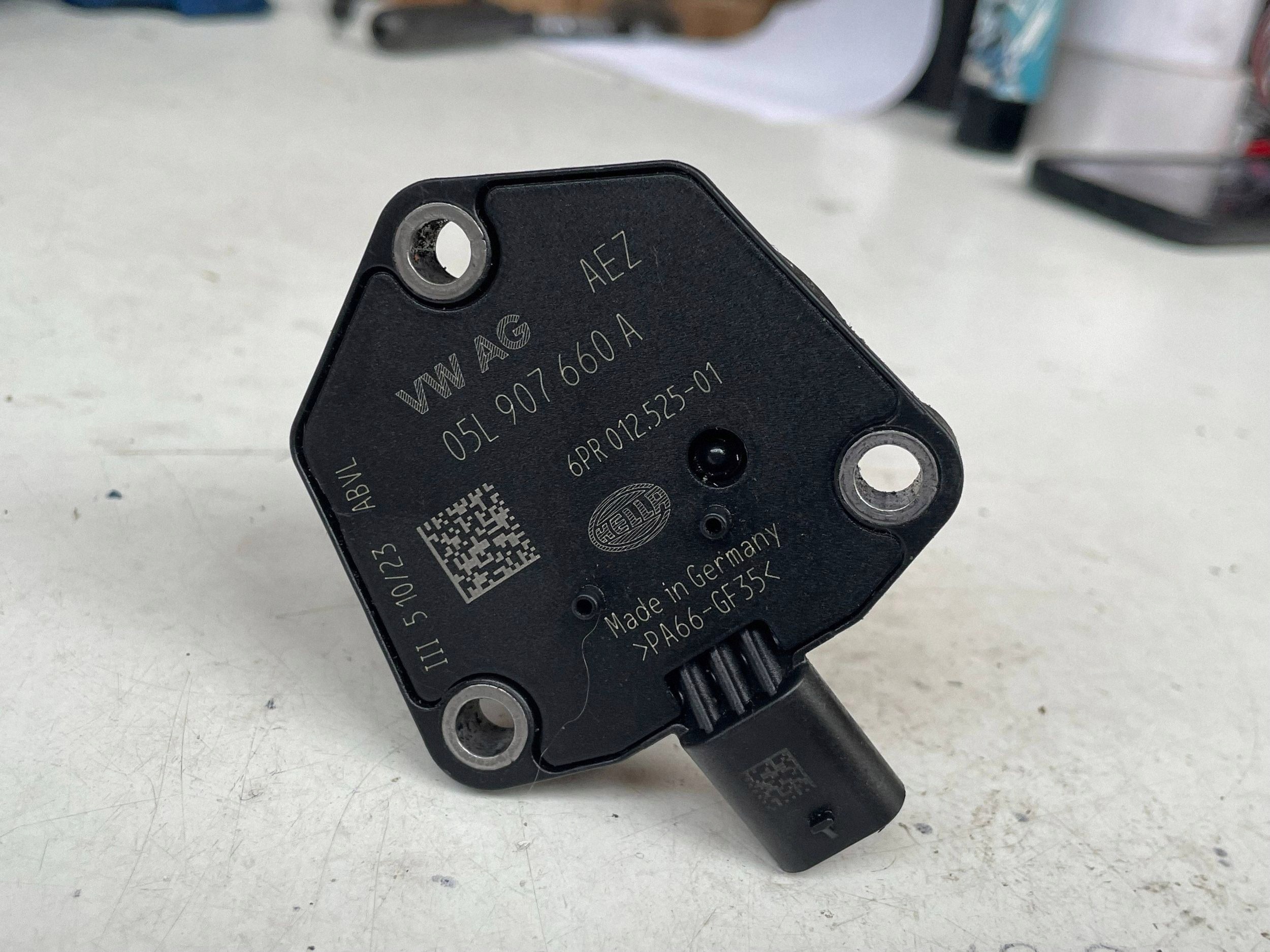 sensore Livello olio AUDI Q5 SQ5 FY 05L907660A @M