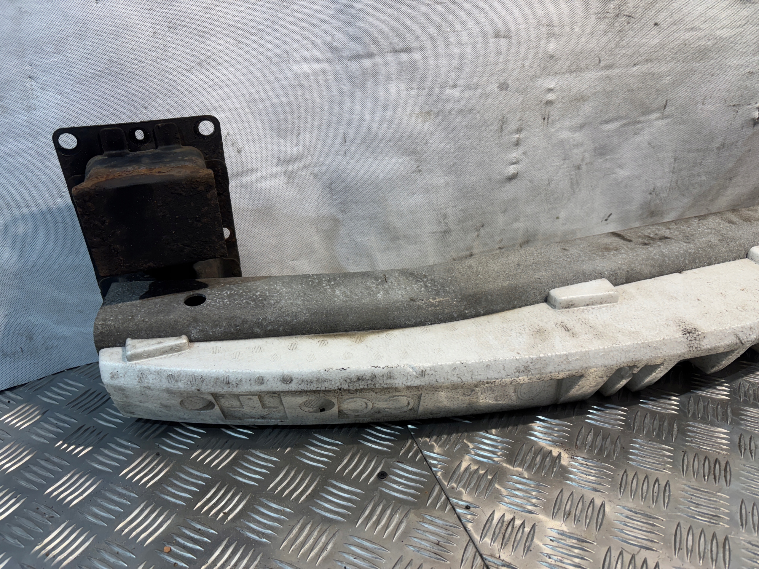 bumper support front Nissan Murano Z50