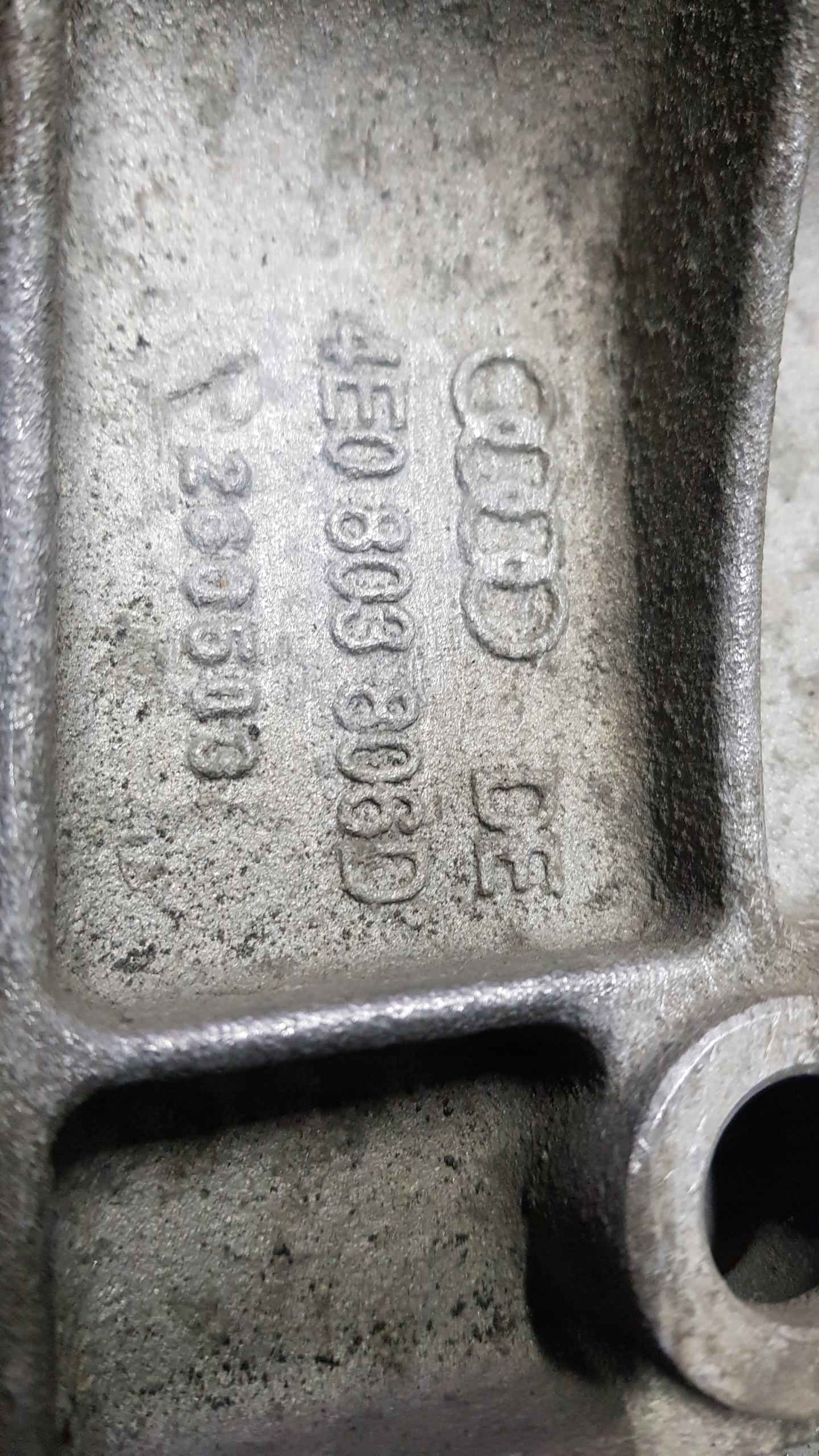 AUDI A8 D3 3.0 TDI Supporto cambio 4E0803806D