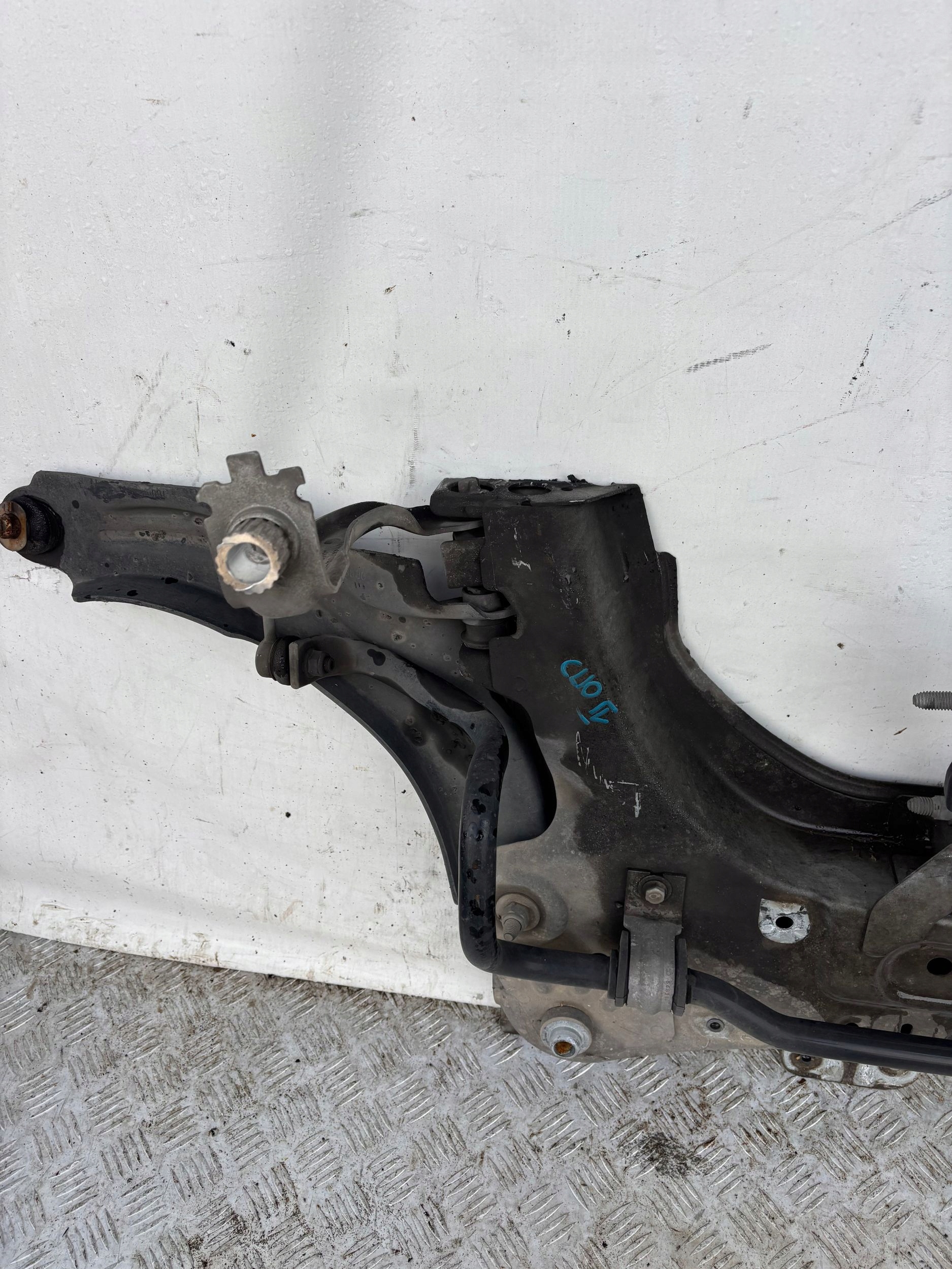 Achsträger träger Vorderachsträger RENAULT CLIO IV 4