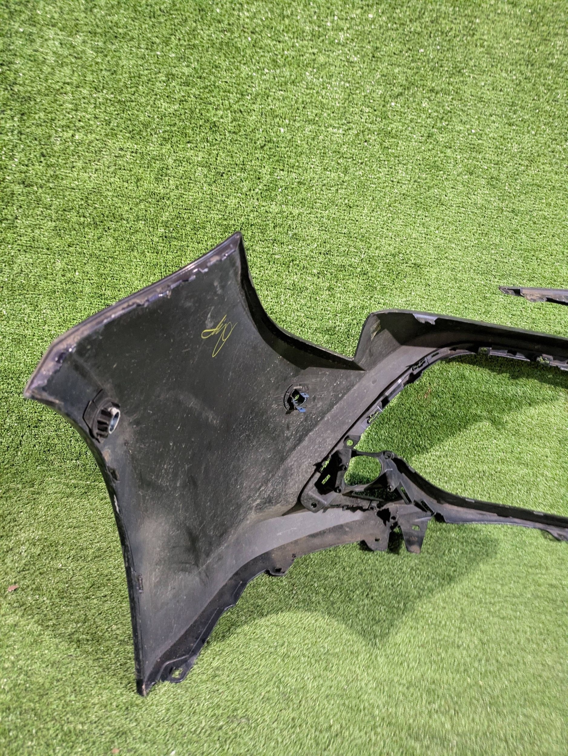 front bumper front TOYOTA COROLLA E21 HB KOMBI NR.Z9666