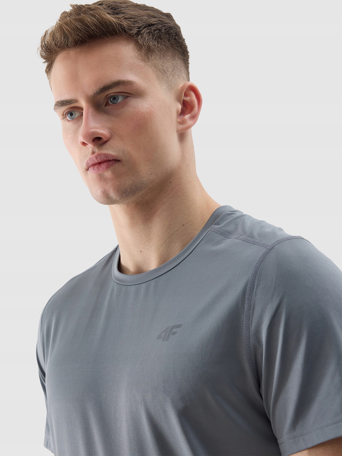 KOSZULKA 4F MĘSKA TRENINGOWA REGULAR SZYBKOSCHNĄCA - SZARA r. M Marka 4F