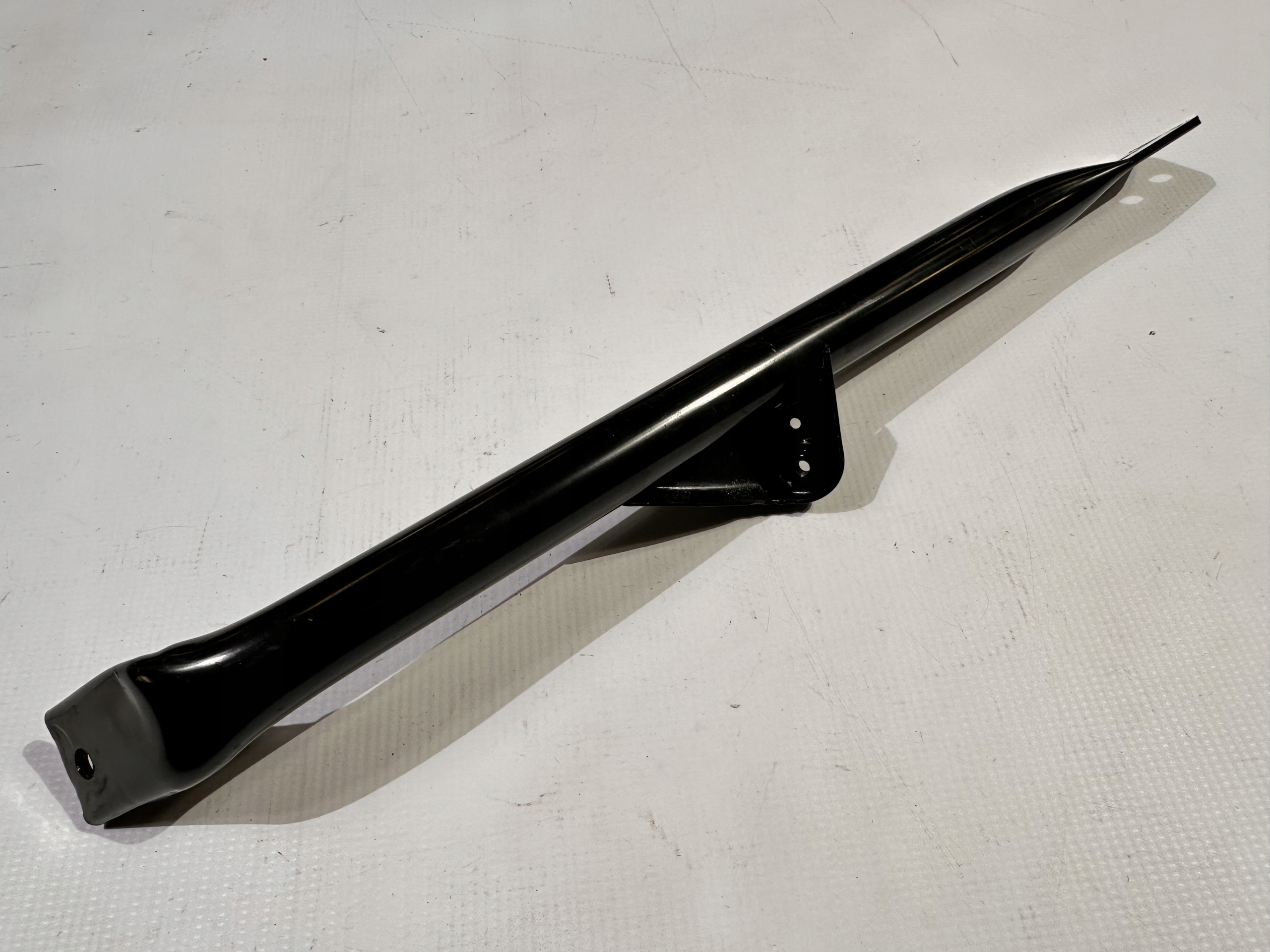 console kielicha holder brace left left Chevrolet Camaro 2016+