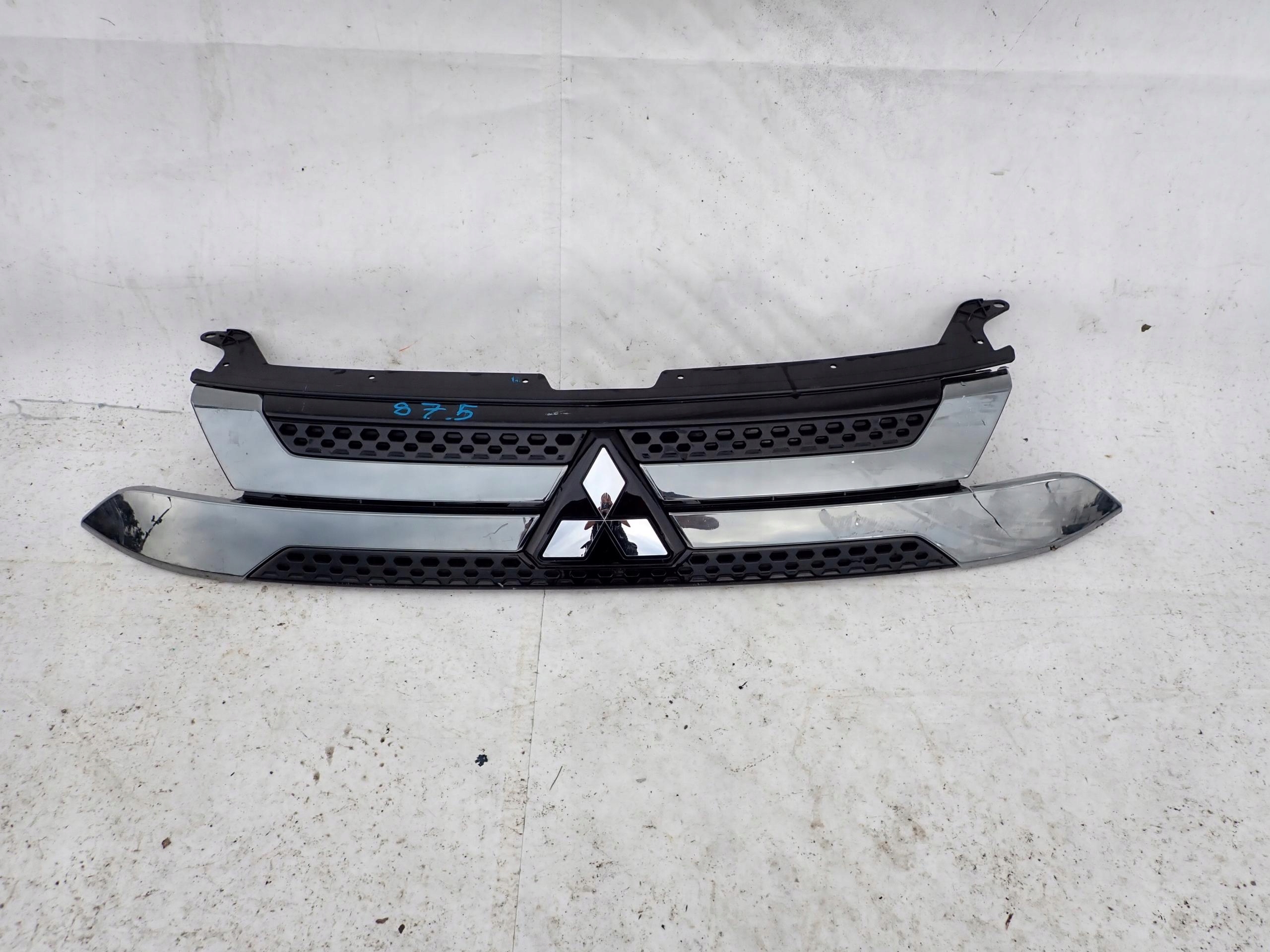 MITSUBISHI OUTLANDER III LIFT 18- Grill Grill