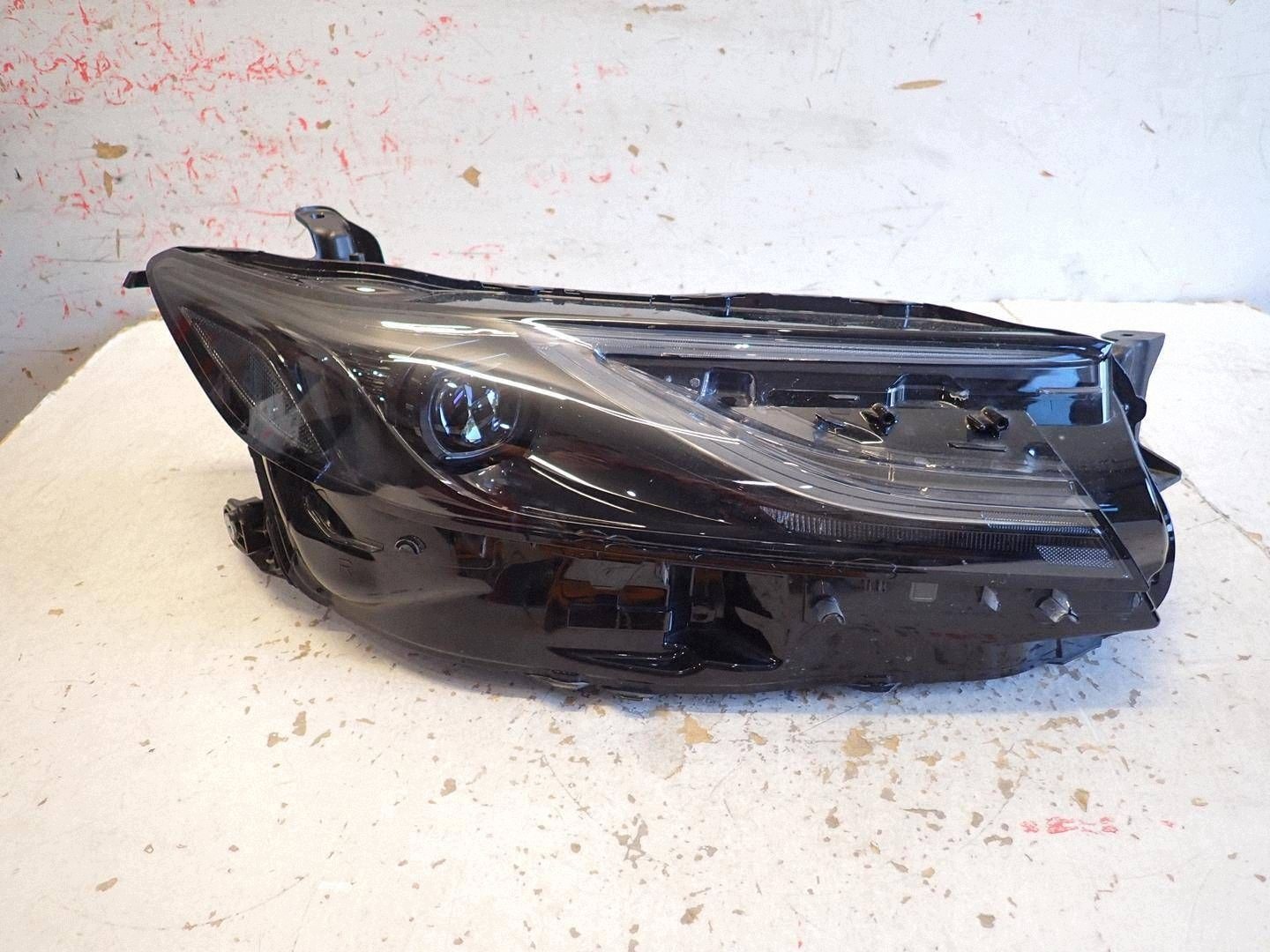 light front front right TOYOTA CAMRY IX 2024- FULL LED