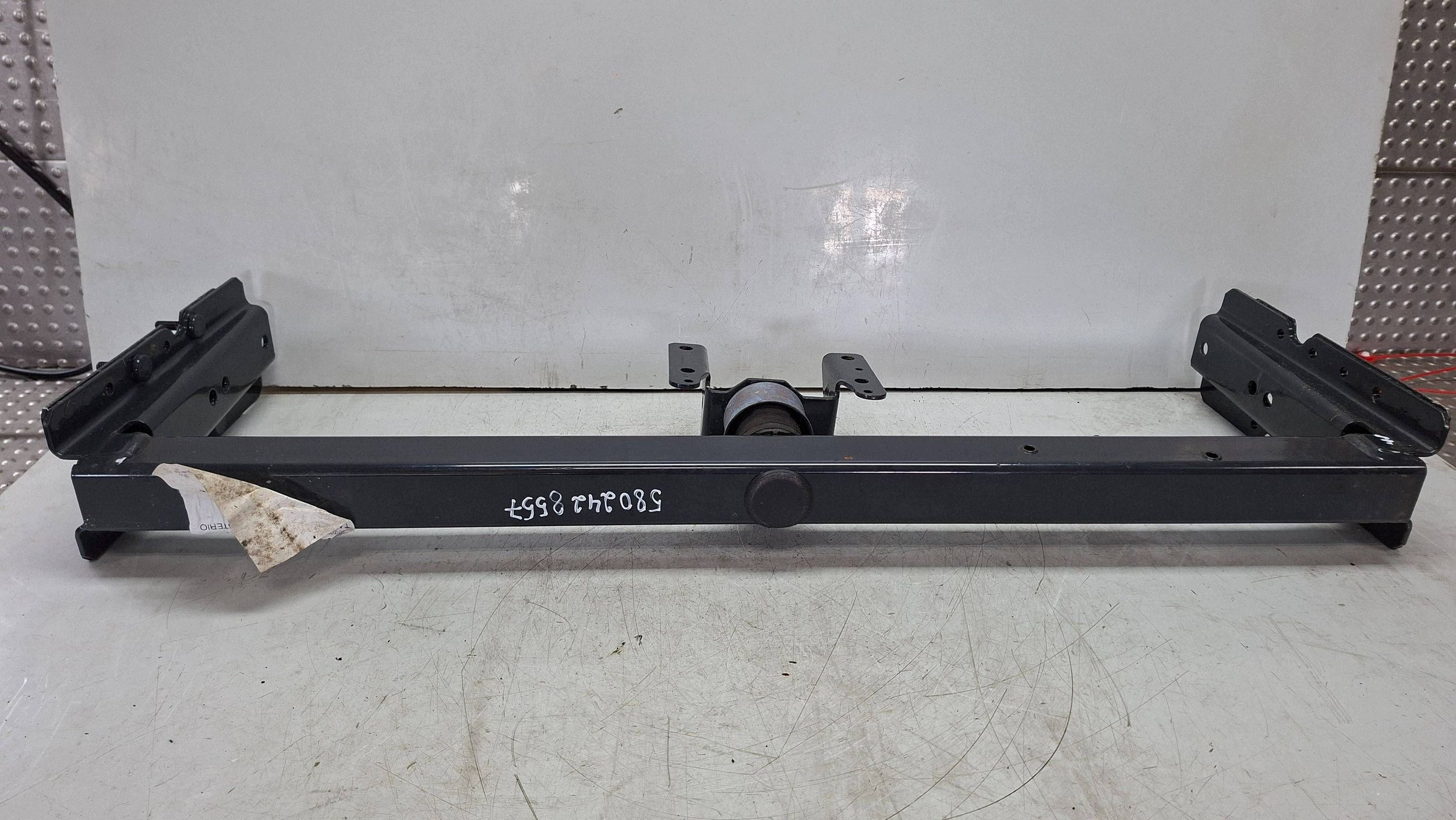 Supporto cambio ingranaggi 5802428557 IVECO DAILY IV 2014