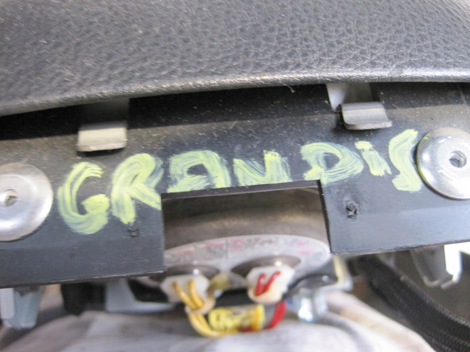 подушки безопасности водители руля mitsubishi GRANDIS