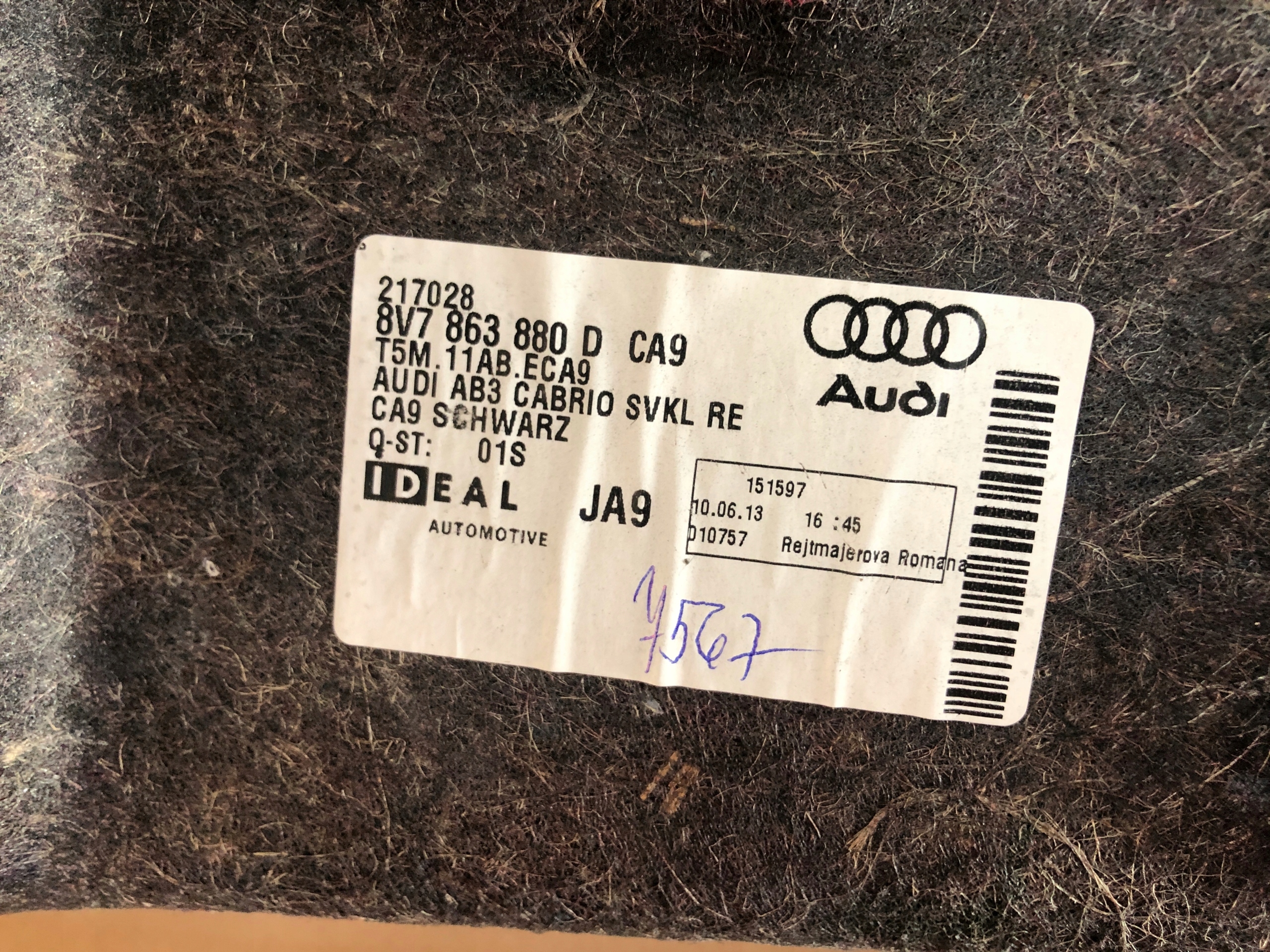 AUDI A3 8V7 CABRIO boot upholstery right
