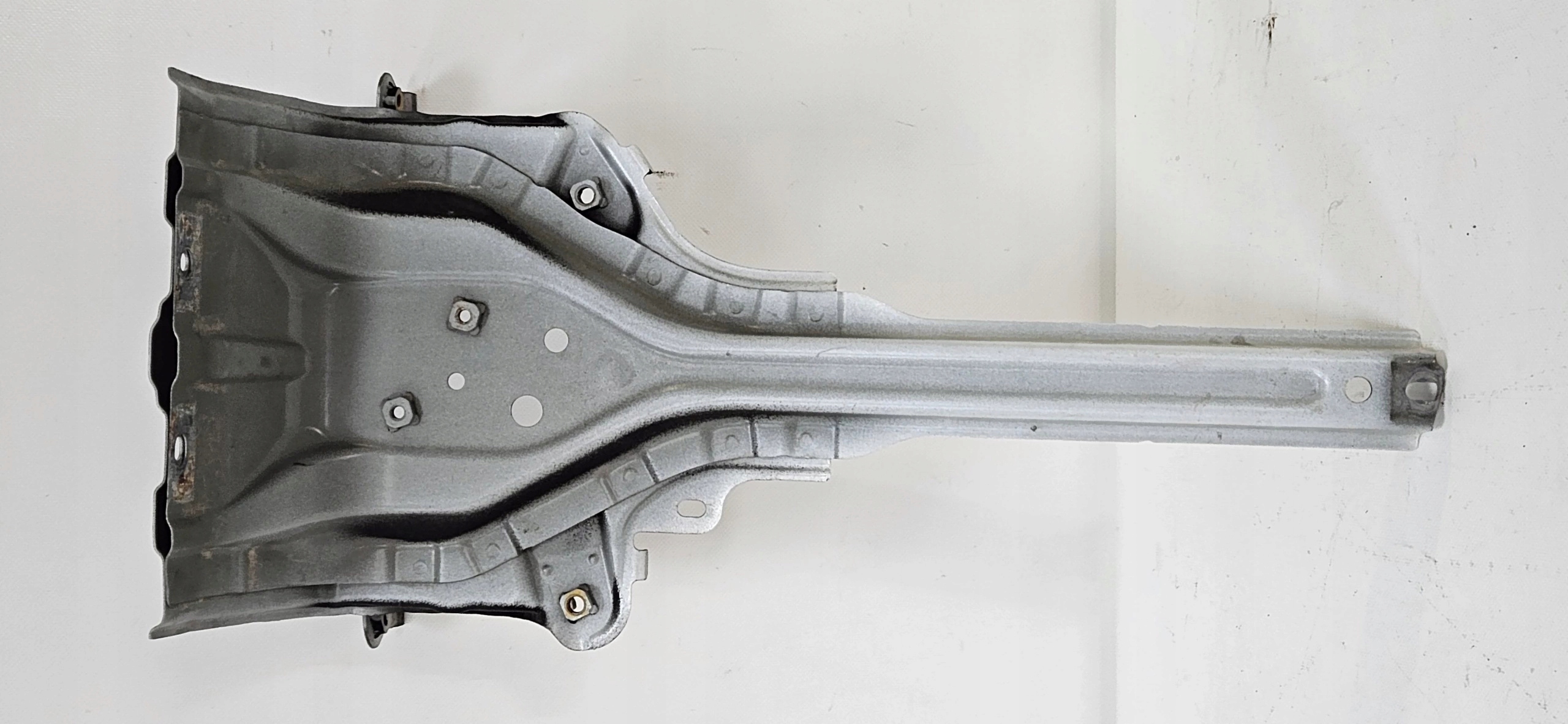 Traverse de fer Console de la serrure LEXUS NX300H 15