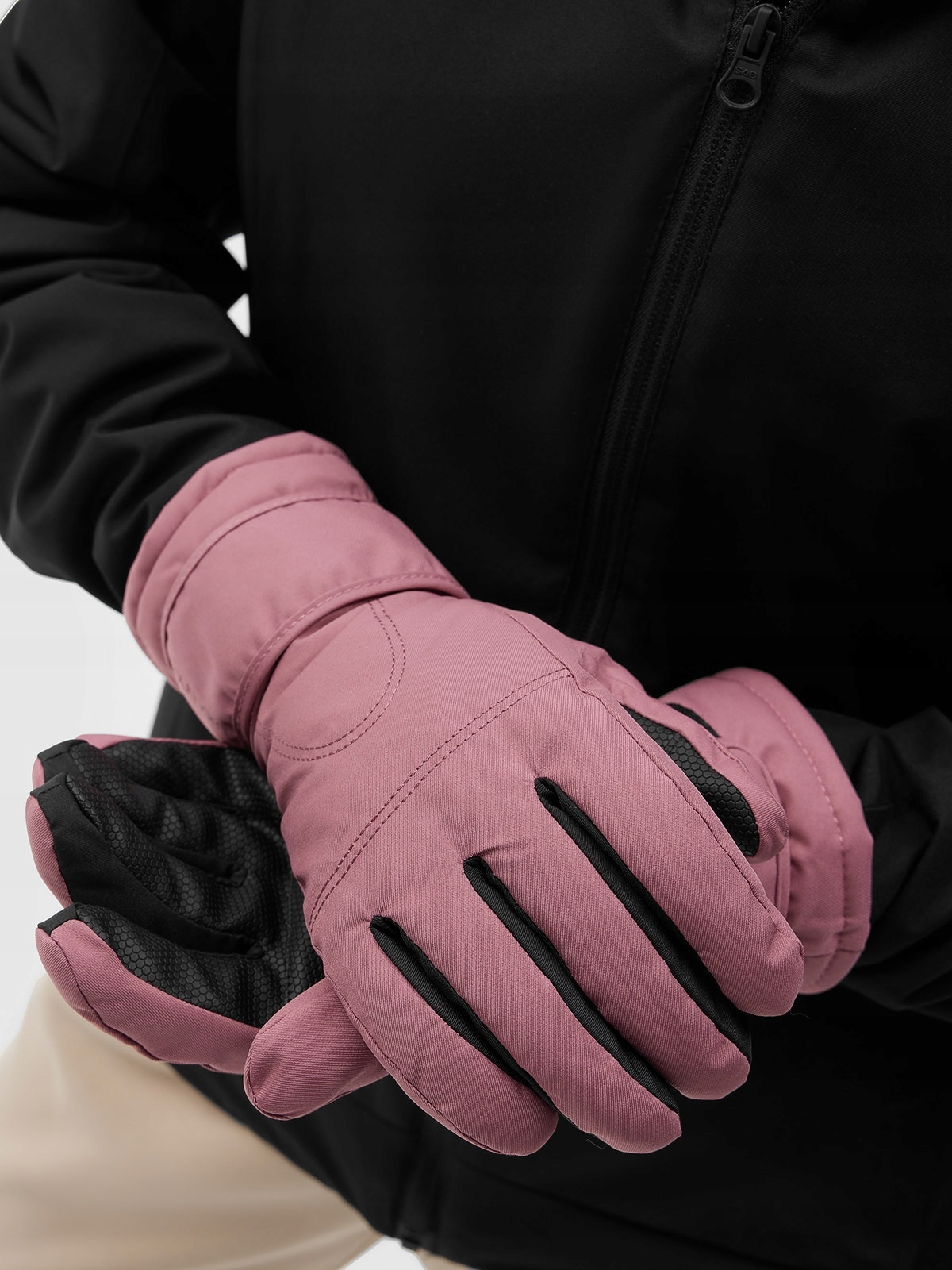 RĘKAWICE NARCIARSKIE 4F Rękawiczki Marka Outhorn