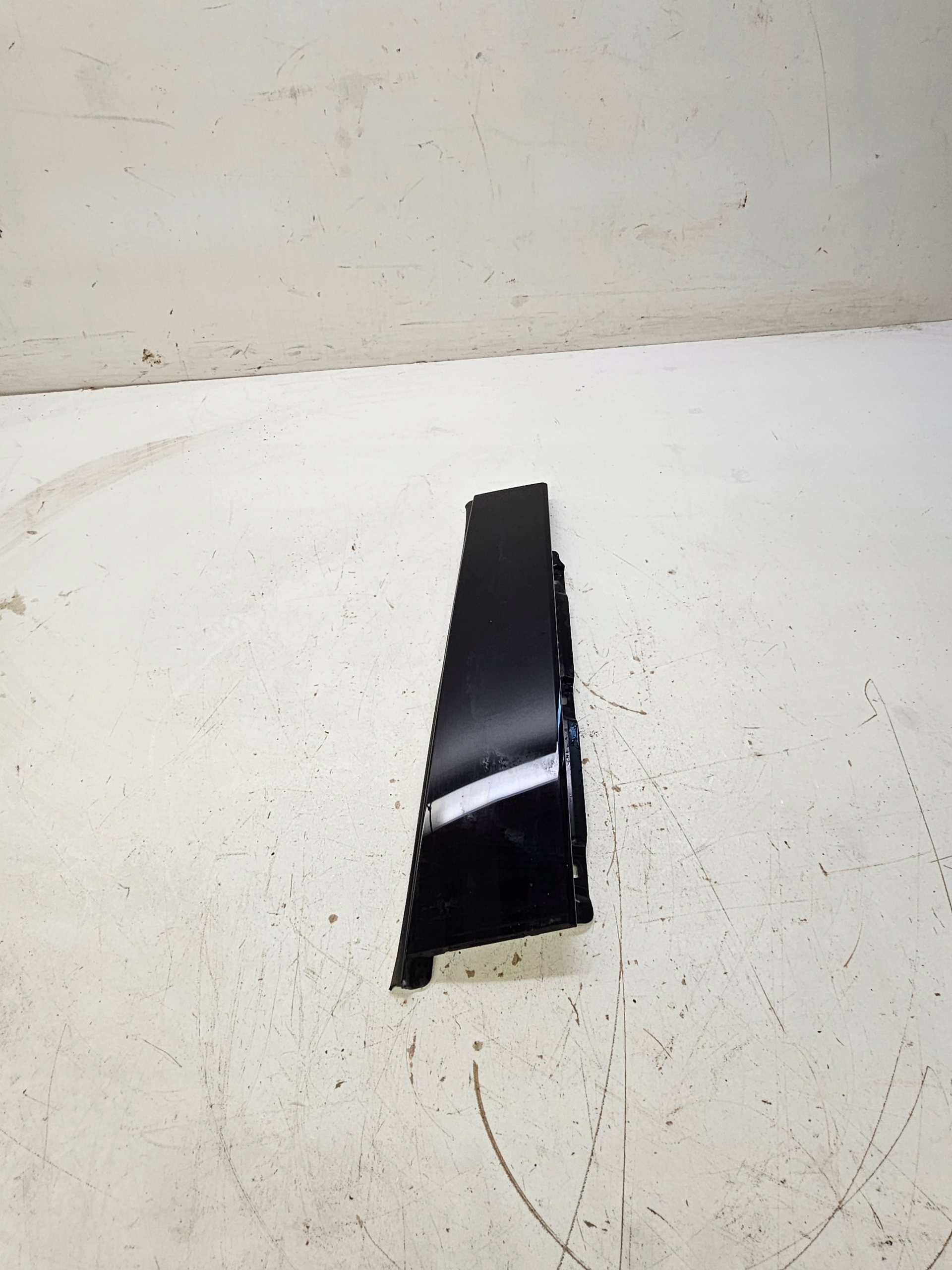 moulding cap door left rear part AUDI Q3 83A839901