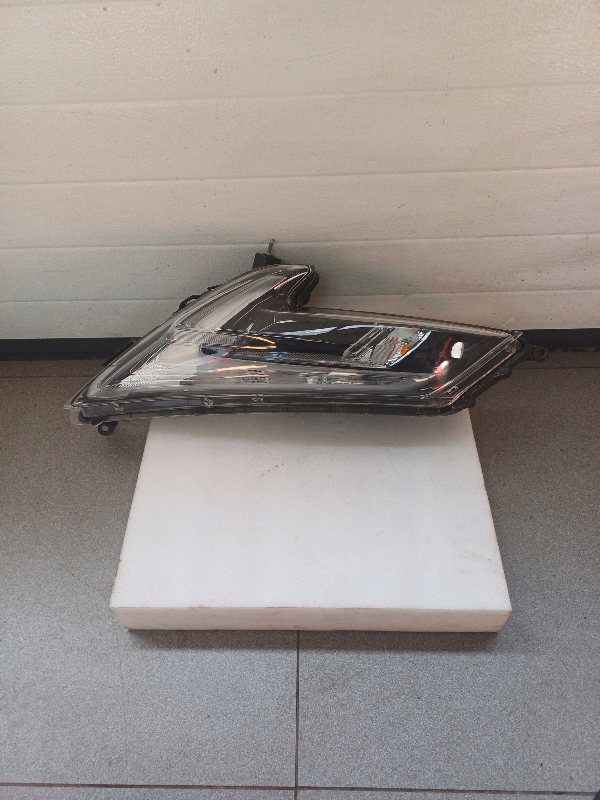 light right front front NISSAN JUKE and 1 LIFT LED 90123834