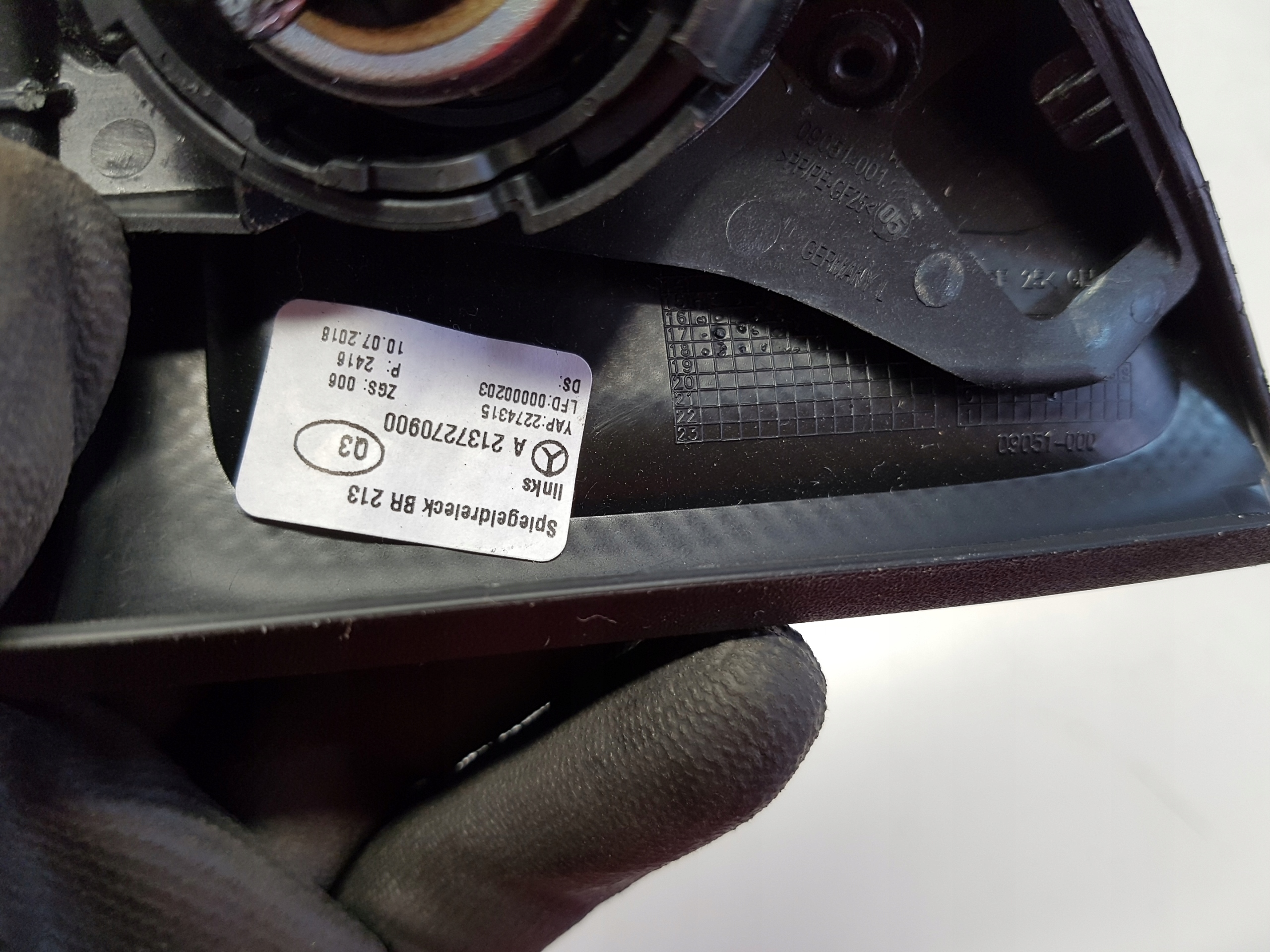 MERCEDES W213 speaker door left trojkat