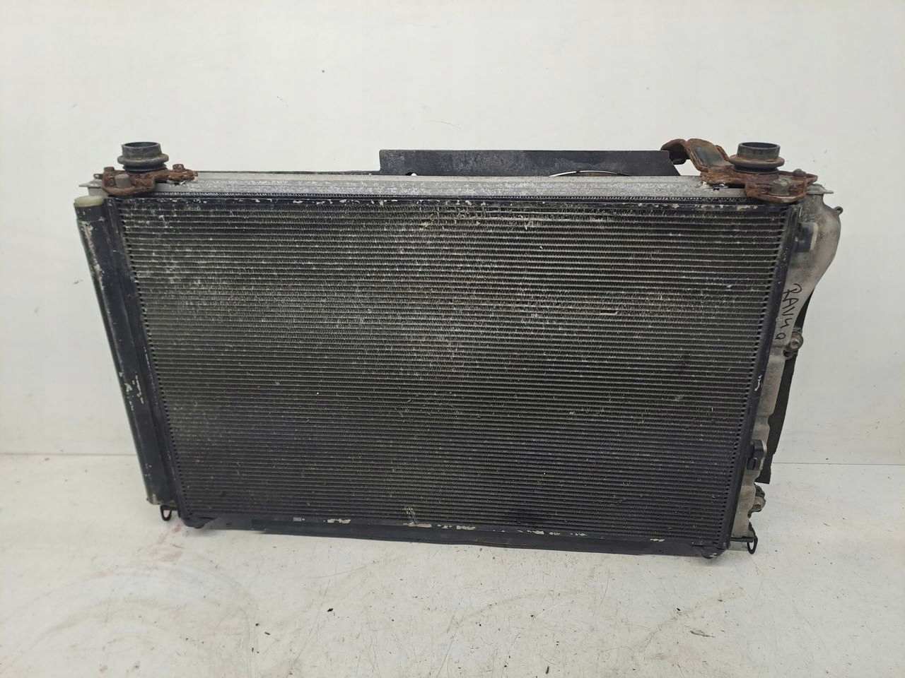 chladiče ventilátor Toyota RAV4 III 2,2 DCAT