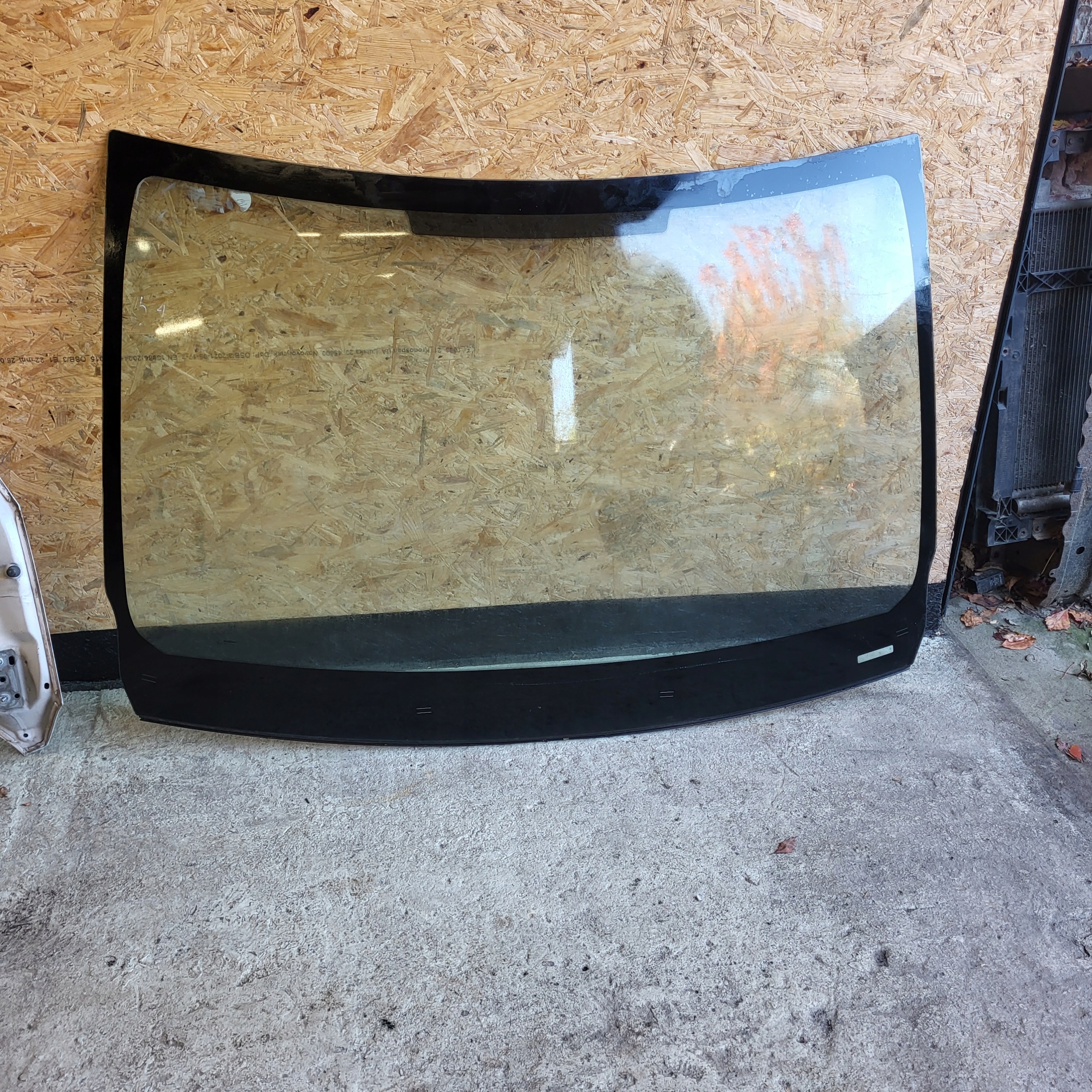 OPEL COMBO E CITROEN BERLINGO TOYOTA PROACE window iron front