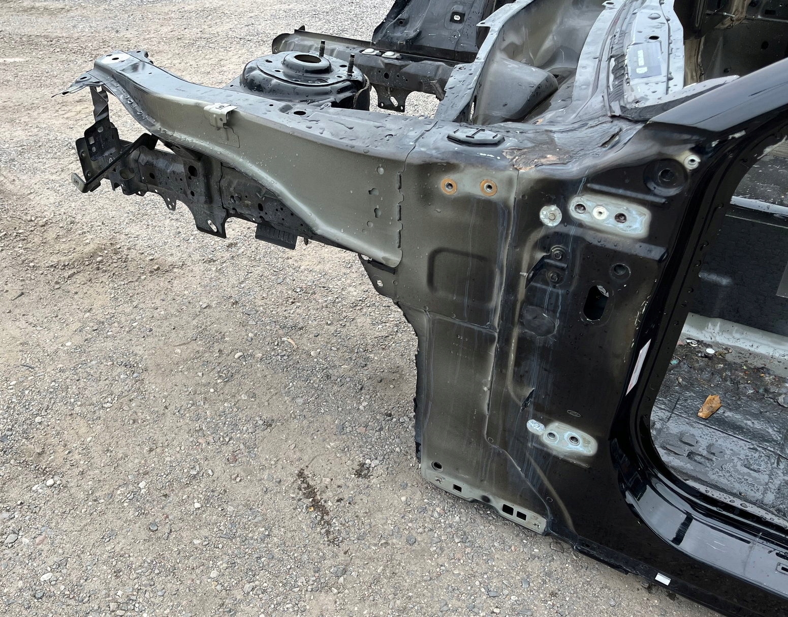 quarter quarter placement left left front Ford Mustang Cabrio 2015+