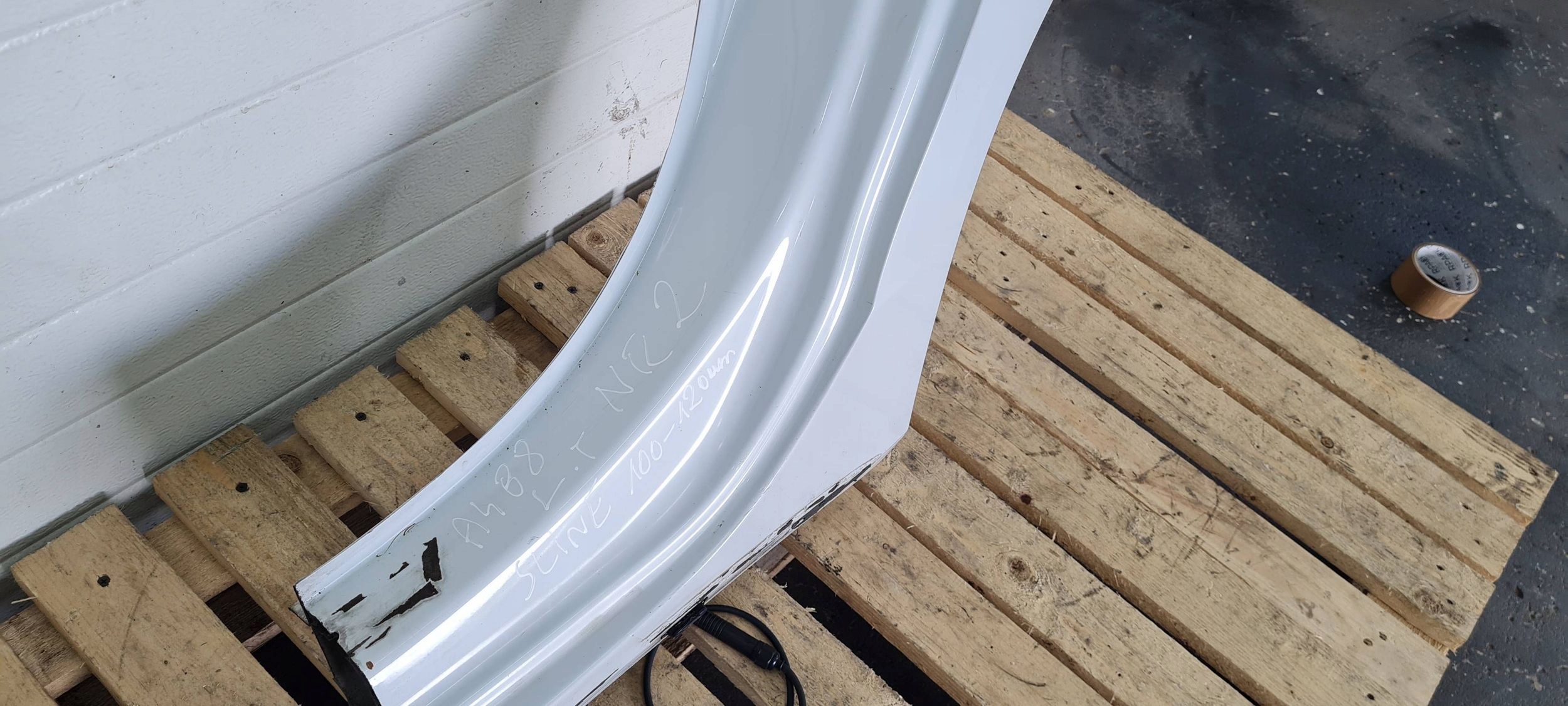A4 B8 S4 LIFT S4 corner threshold of a fender quarter left left rear part