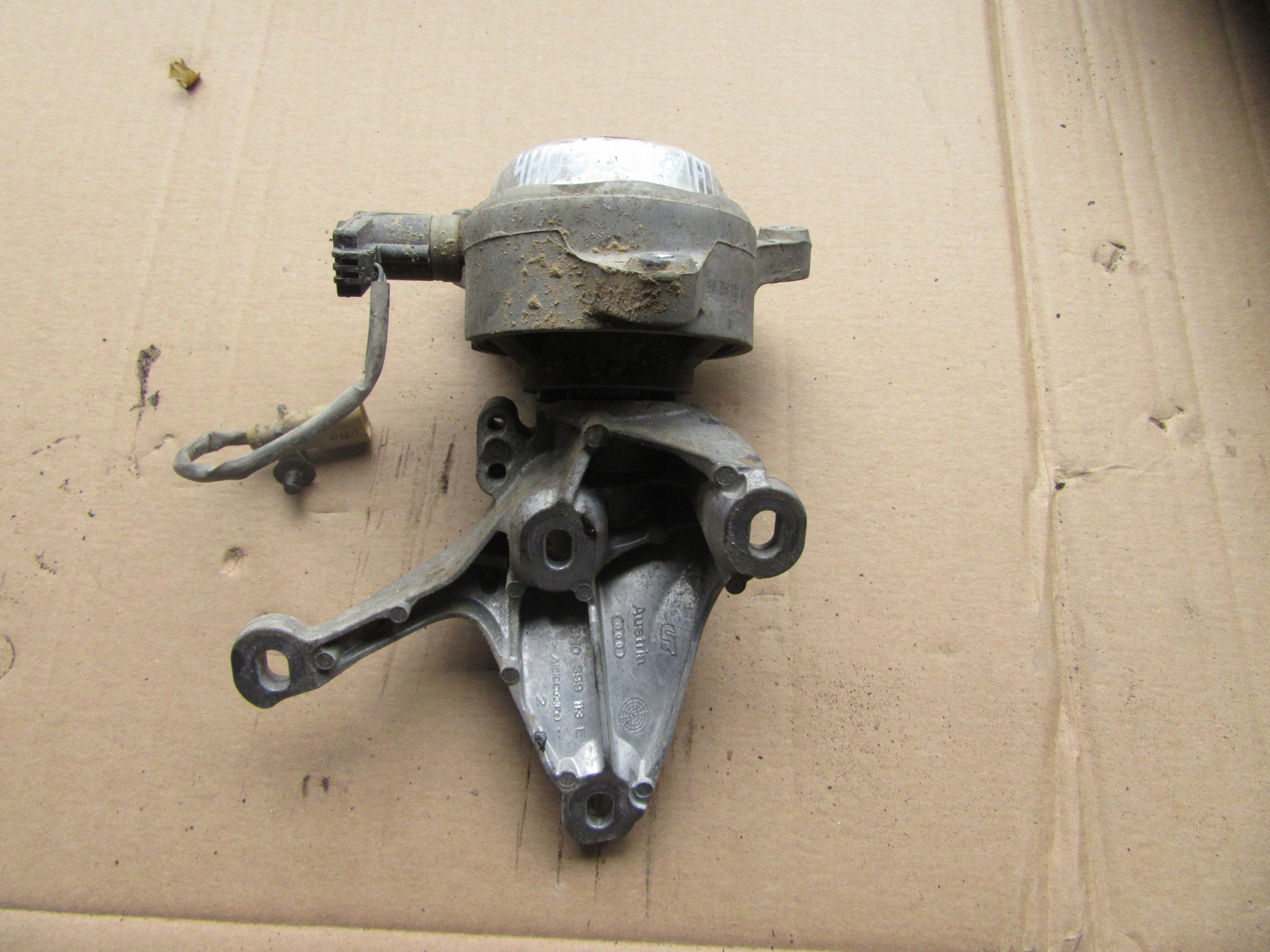 holder gearbox mounting AUDI A8 D4 4.0 TFSI 4H0399151AT