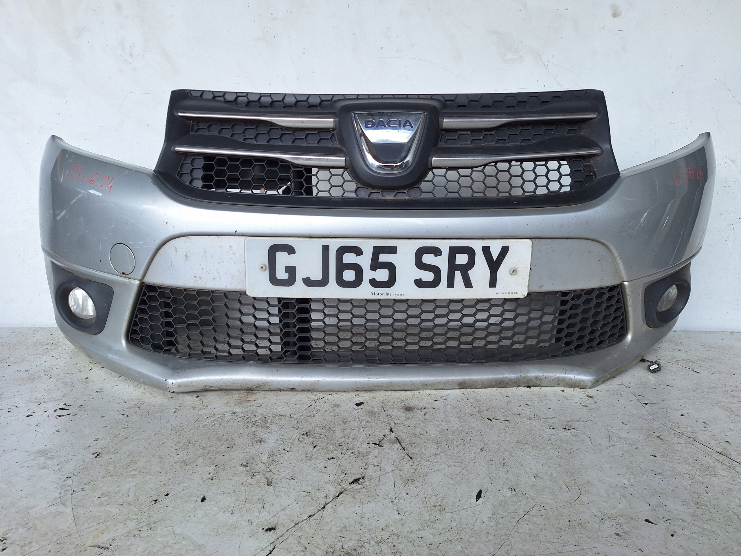 DACIA SANDERO II 12-16 Paraurti