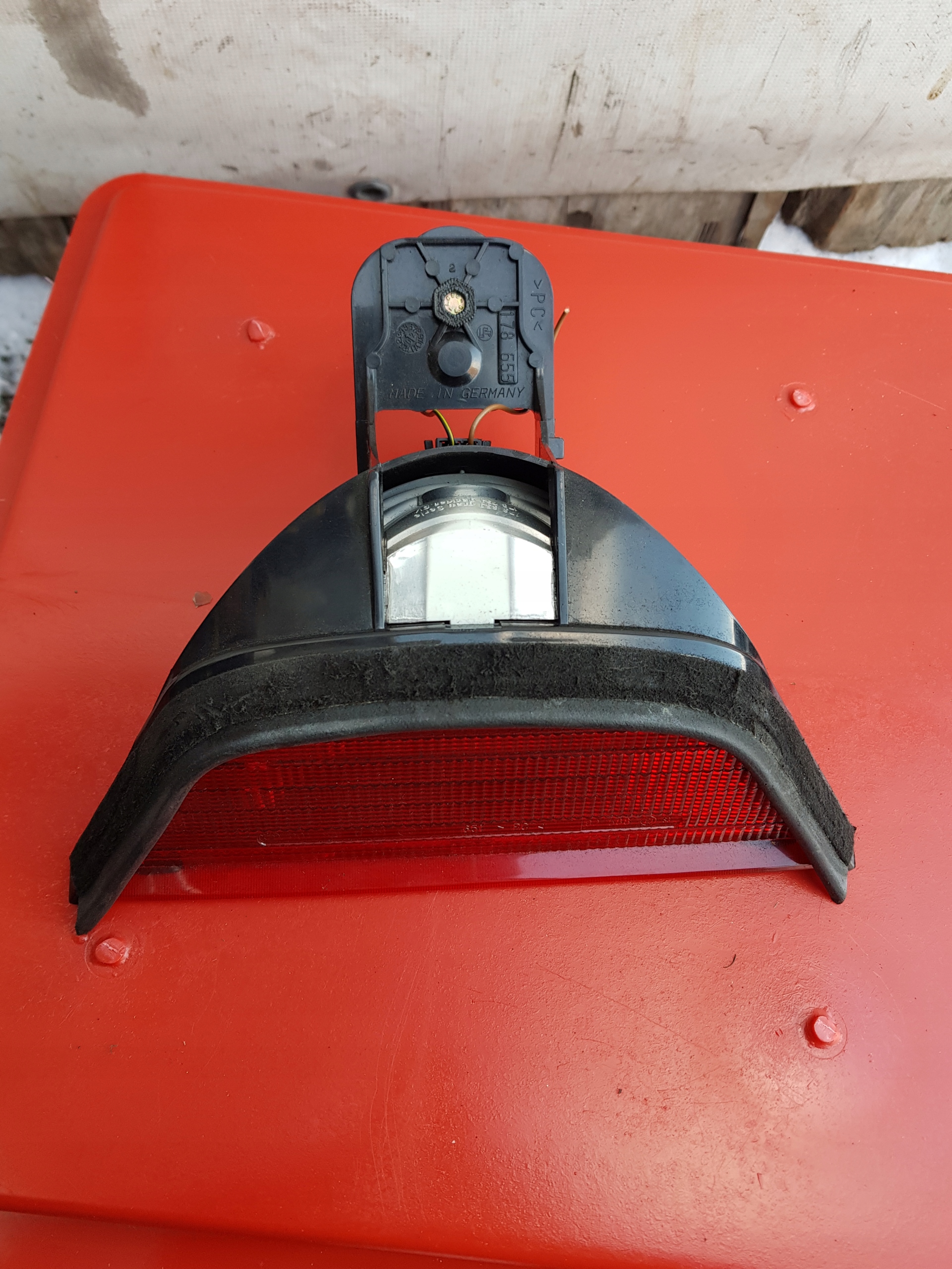 BMW 5 E39 TRZECIE light STOP sedan 3