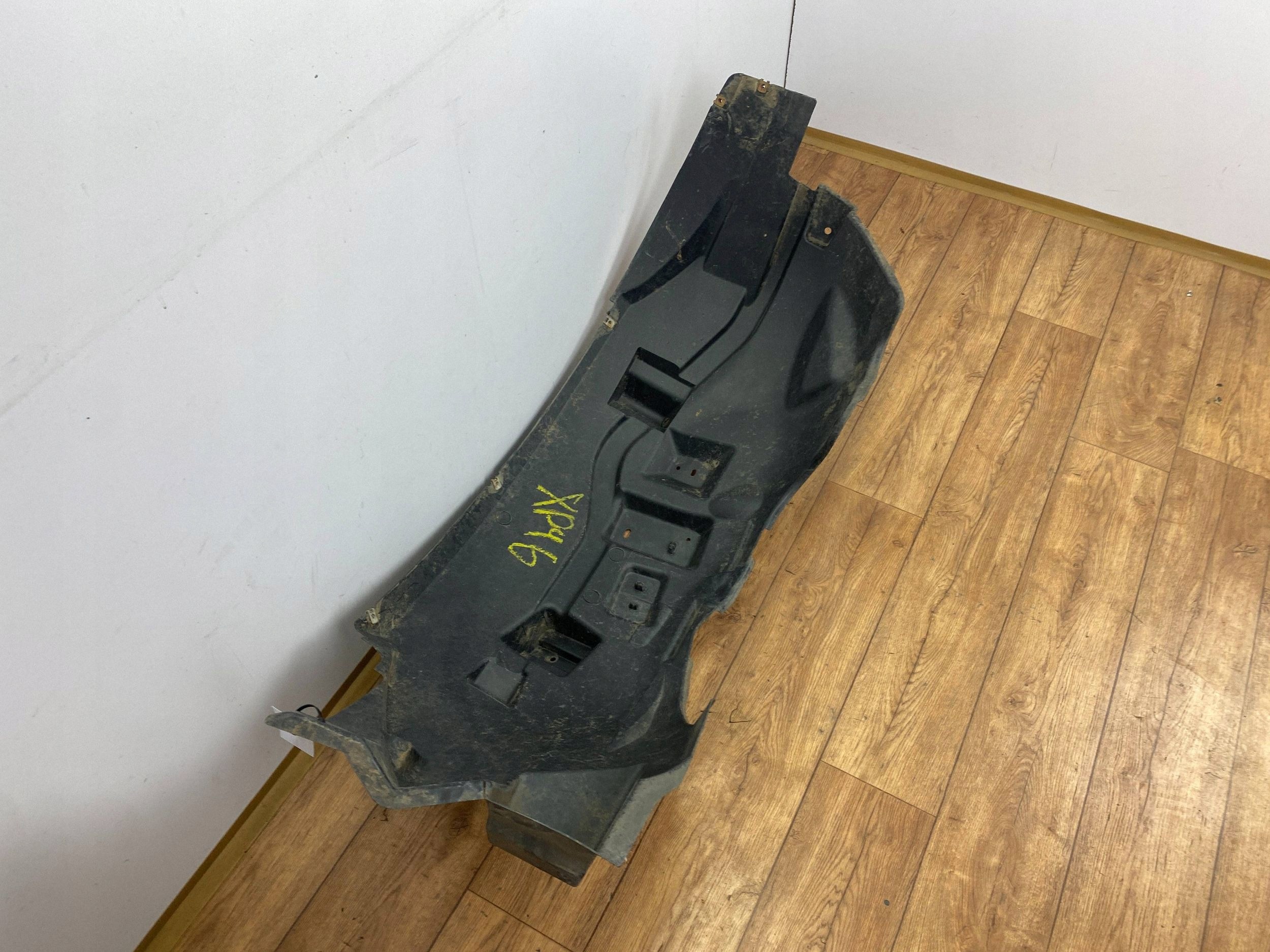 mudguard front left Ford F150 2015