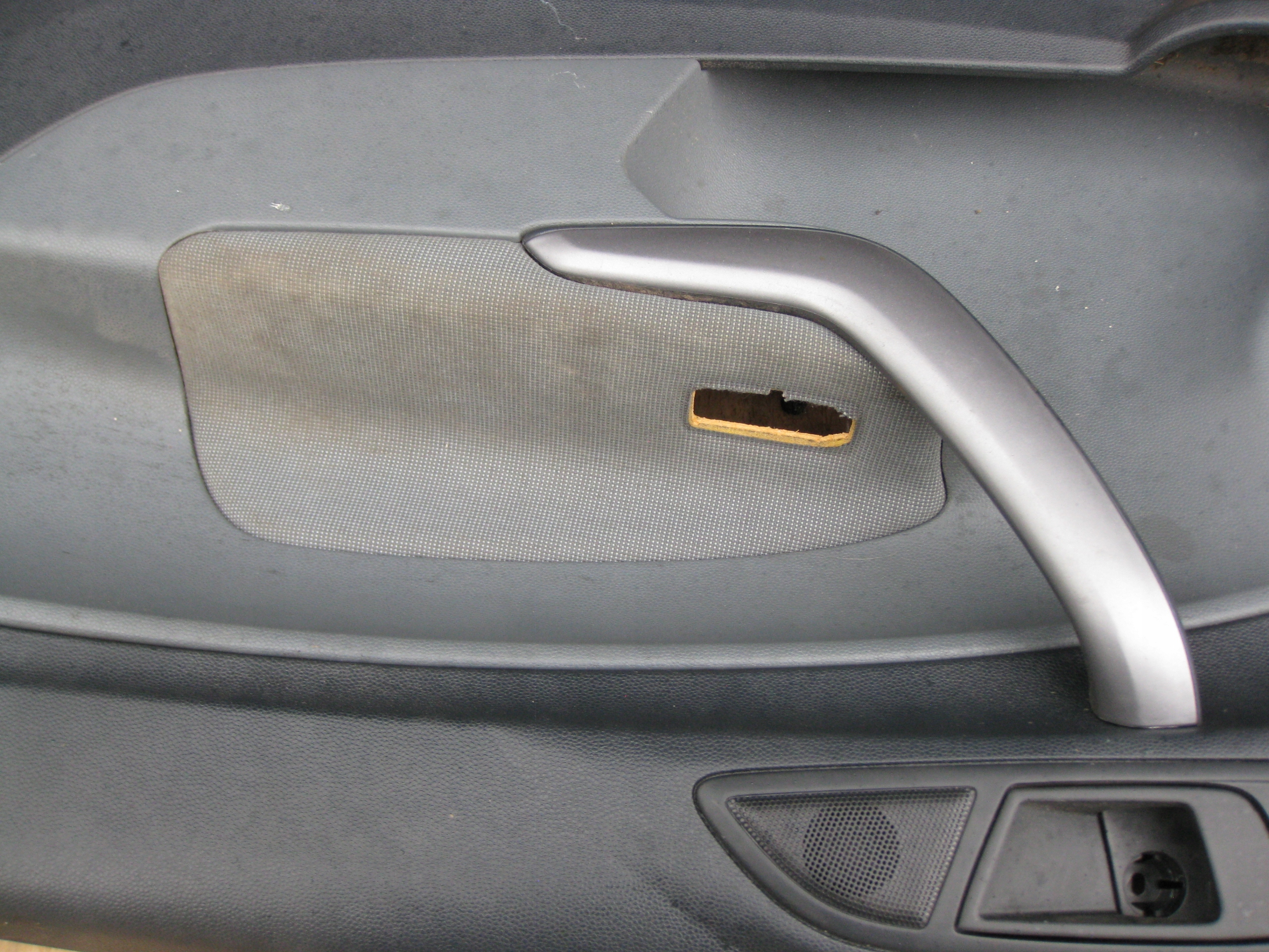 FORD FIESTA MK7 3D 09R side upholstery right front