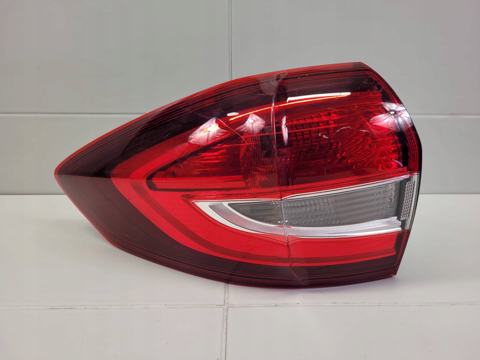 light rear left side Ford C-Max 2 2015 F1CB-13405-BE