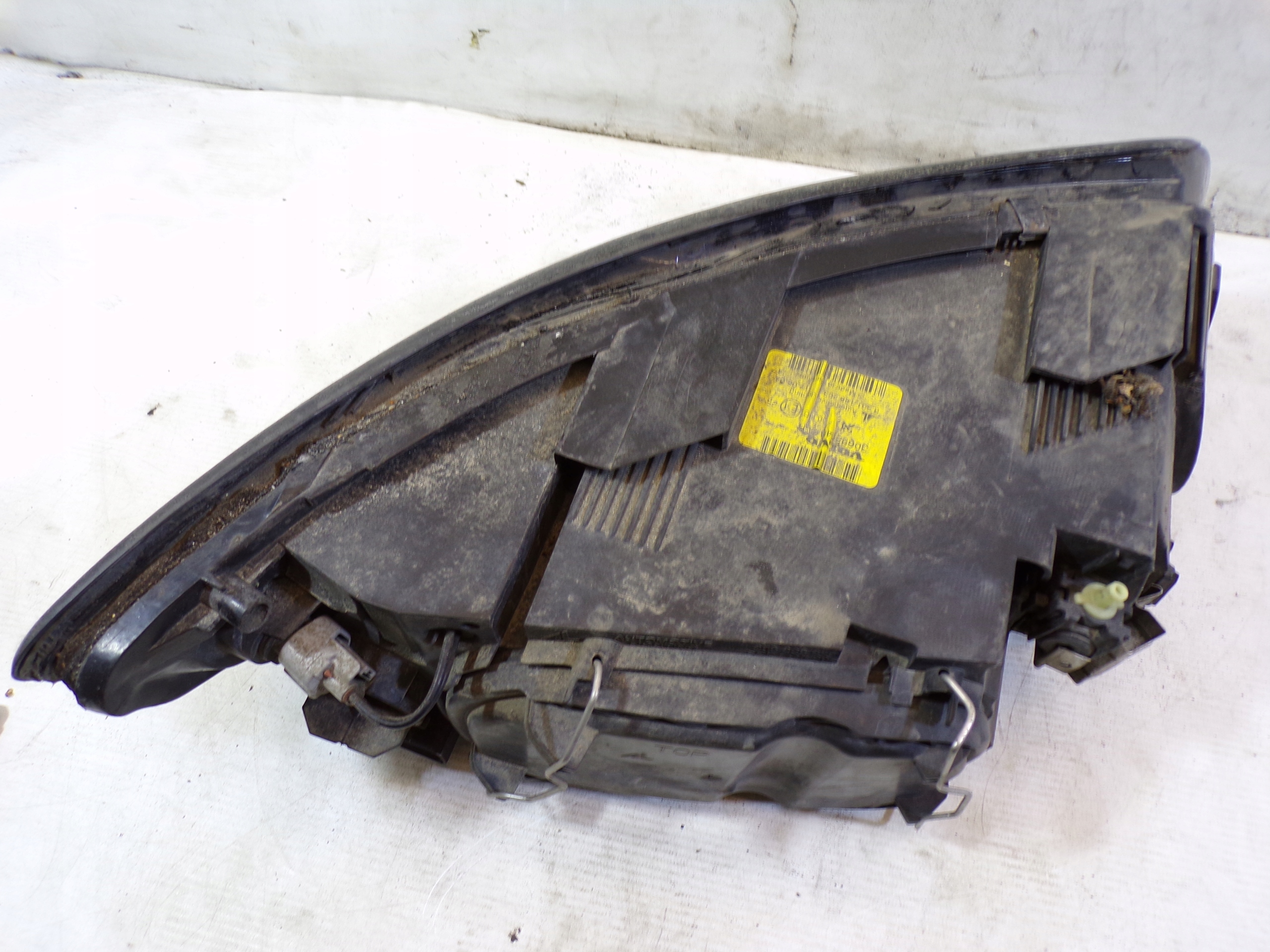 light front front left VOLVO S40 2 II lens (1)