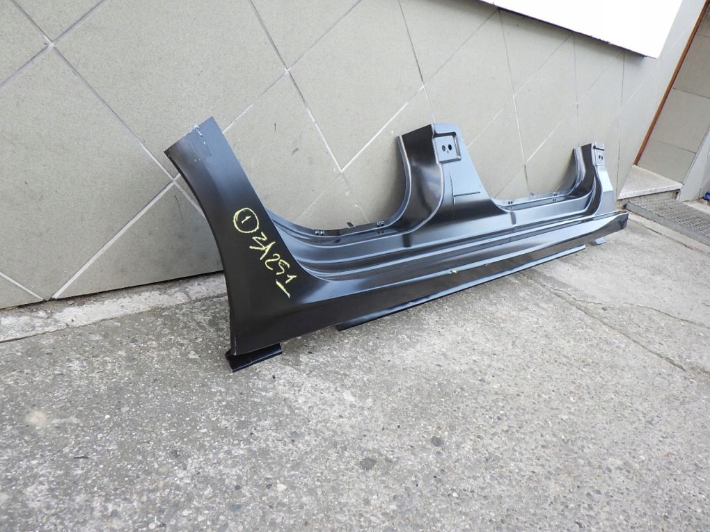 PEUGEOT 208 II 2 2019- threshold right